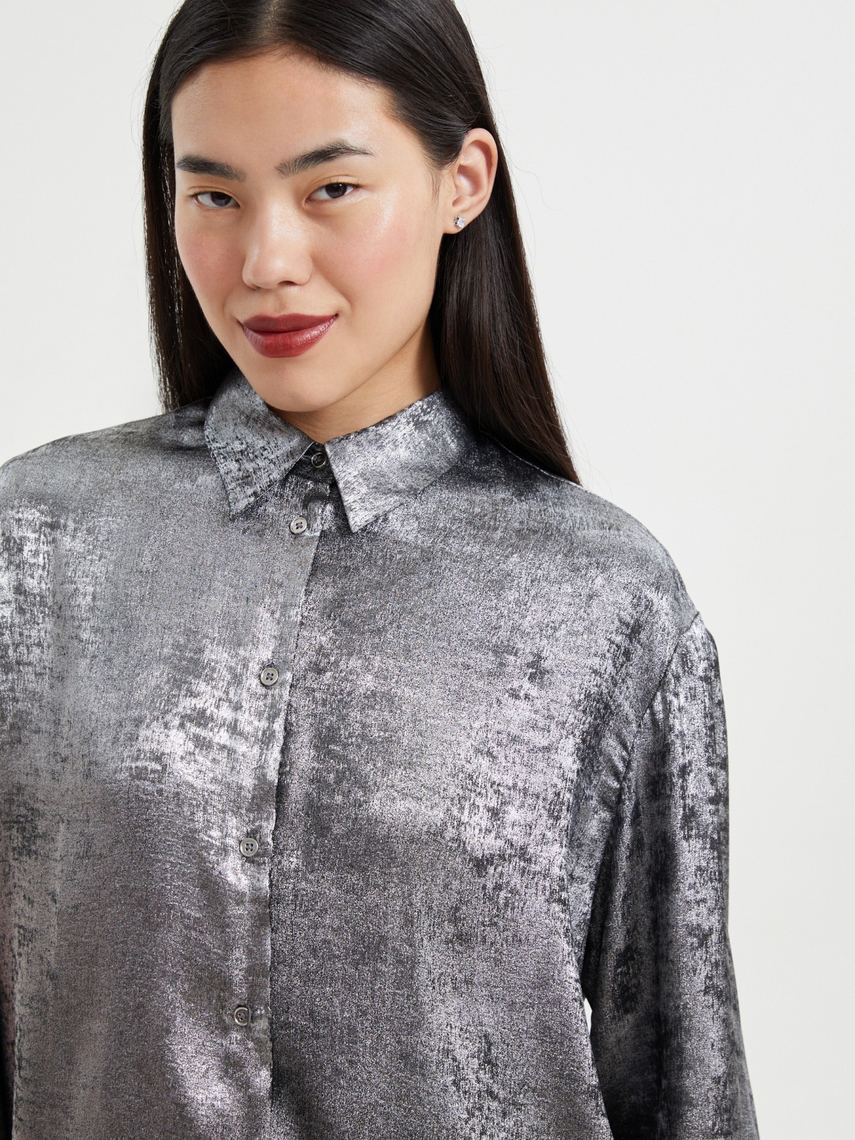 Рубашка с серебряным блеском
