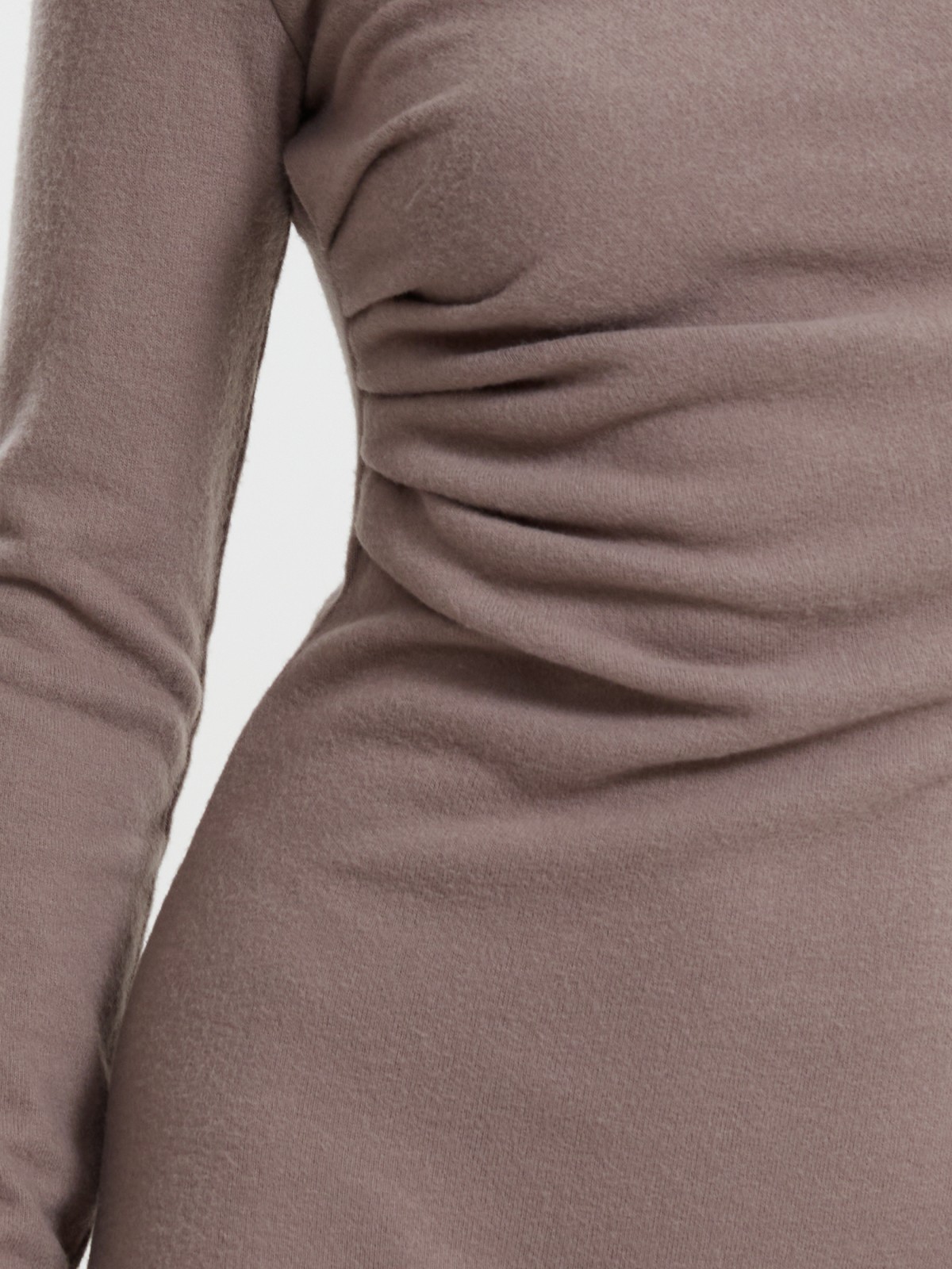 Платье миди с длинным рукавом