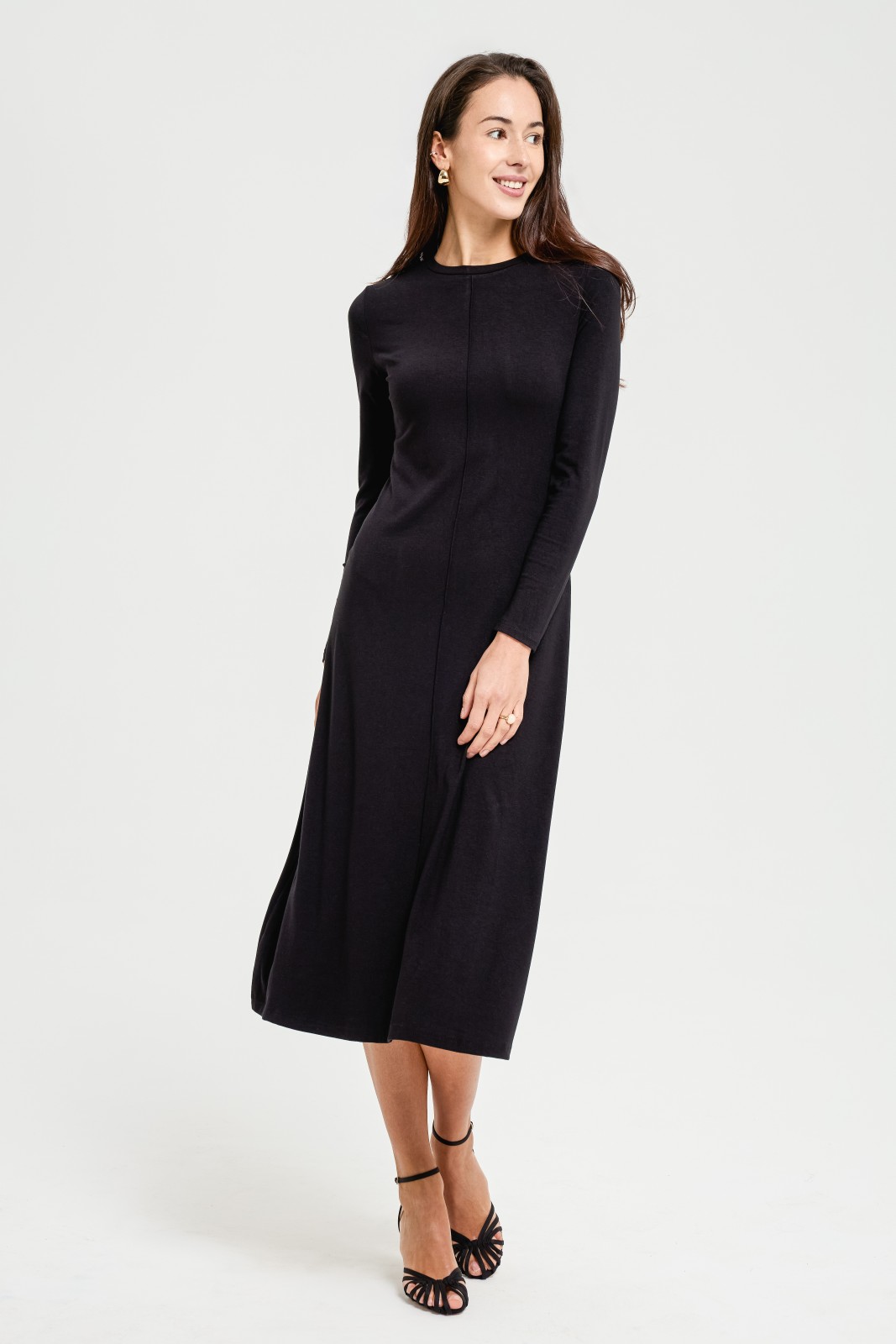 Платье миди с длинным рукавом