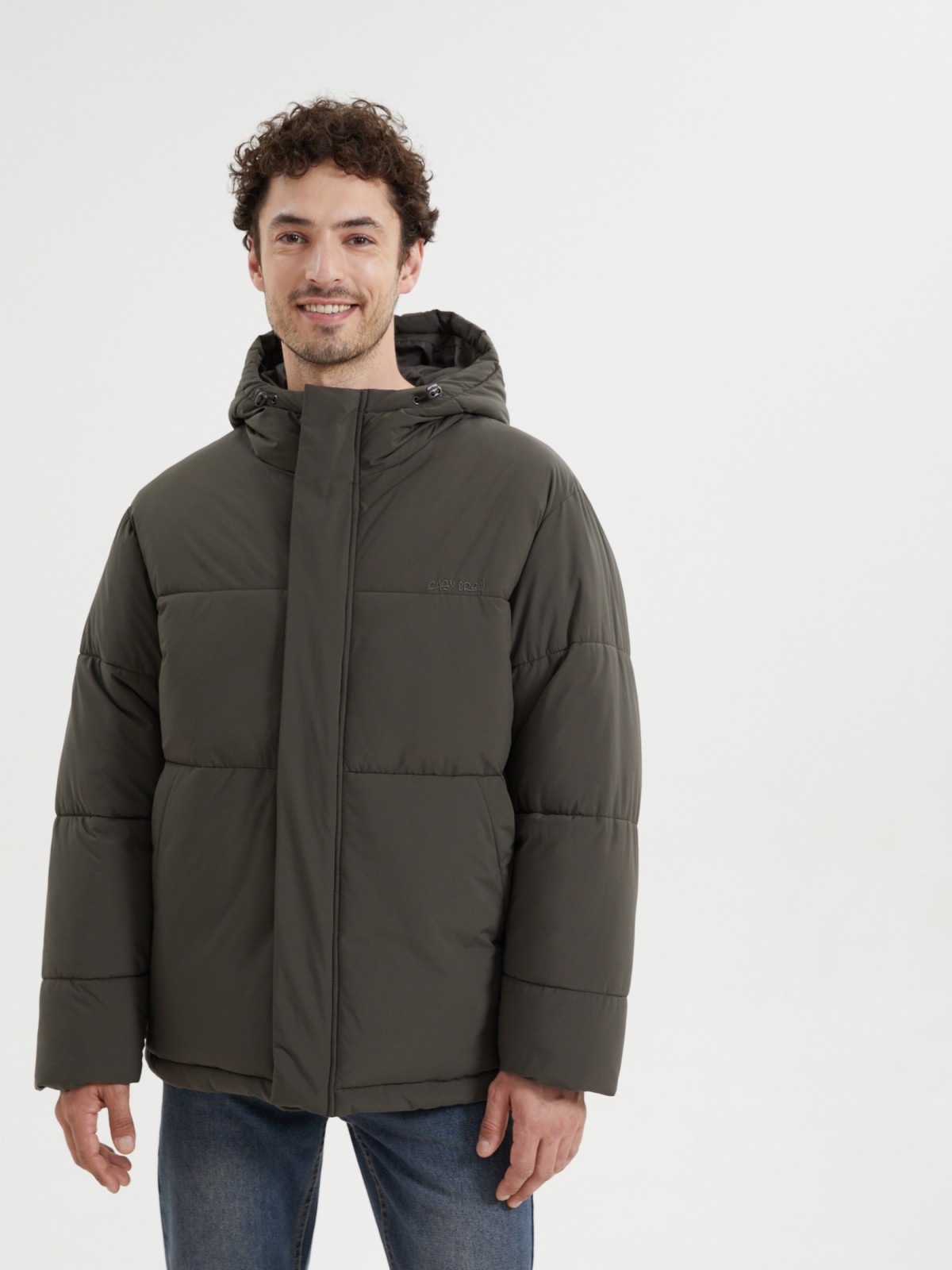 Тёплая куртка на молнии с капюшоном