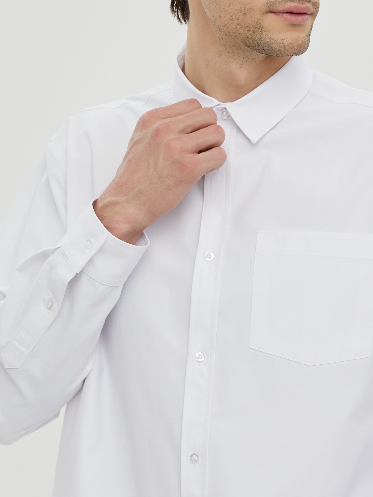 Офисная прямая рубашка с длинным рукавом