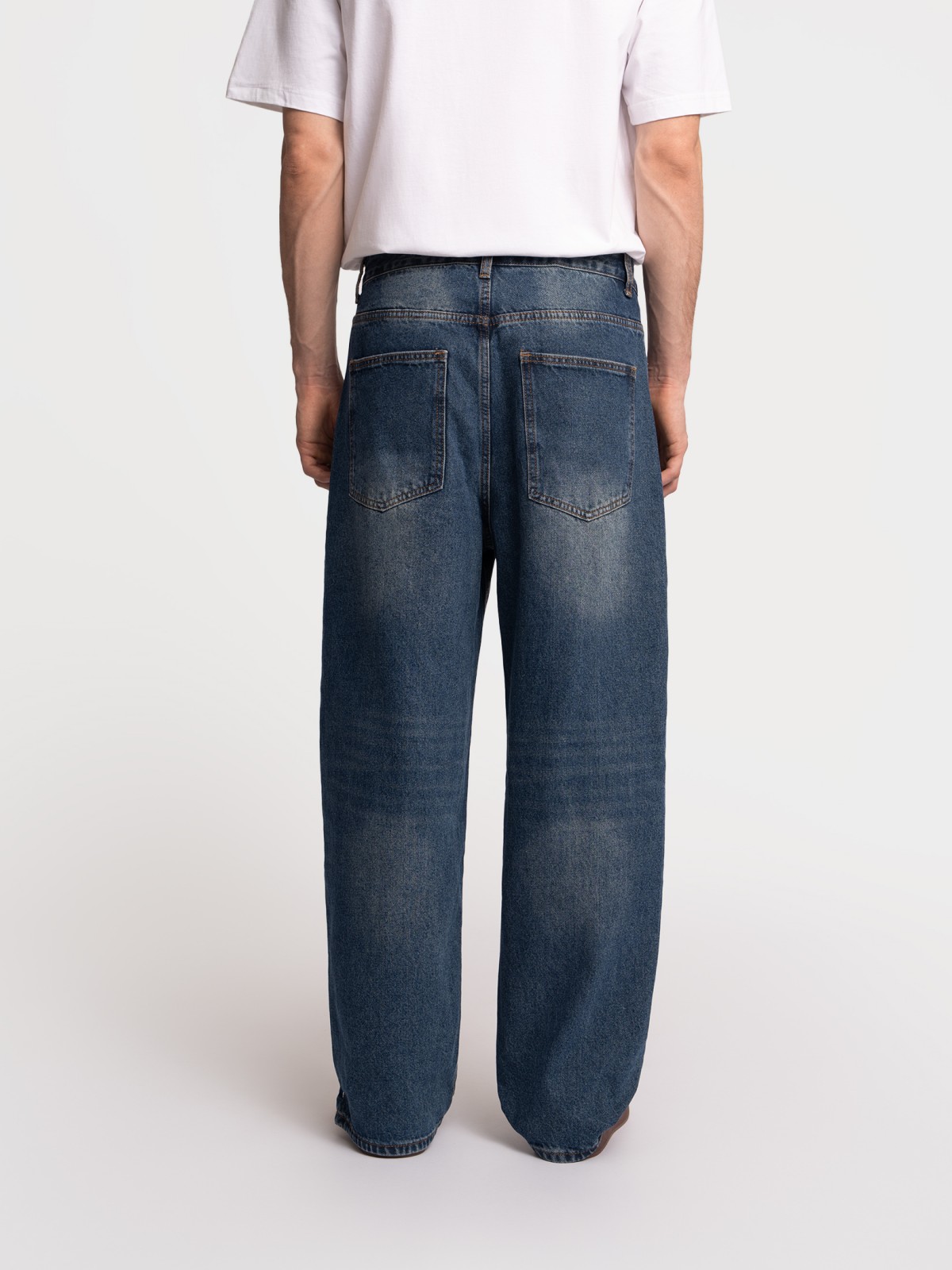 Джинсы фасона Baggy