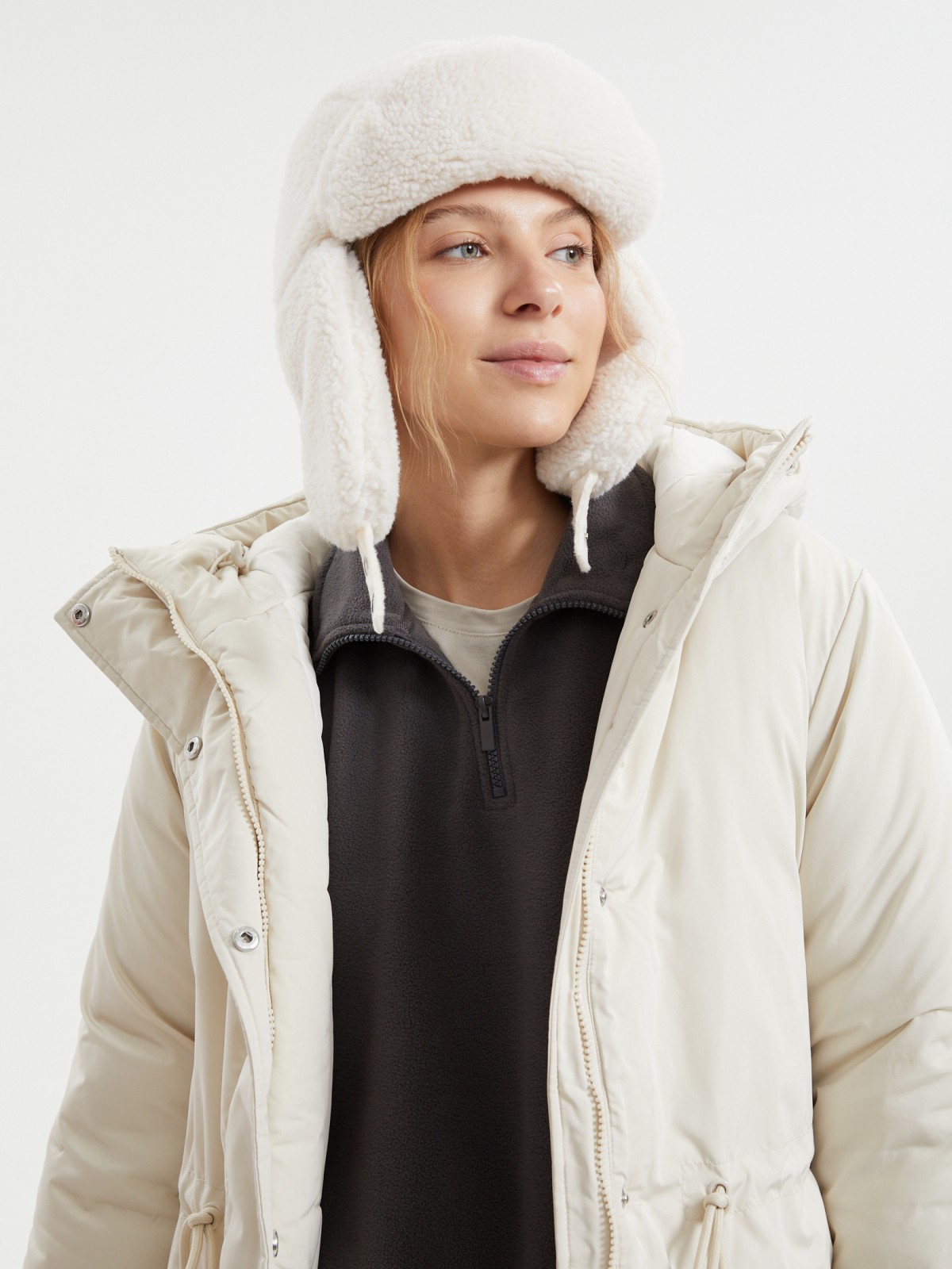 Шапка-ушанка из экомеха с флисом