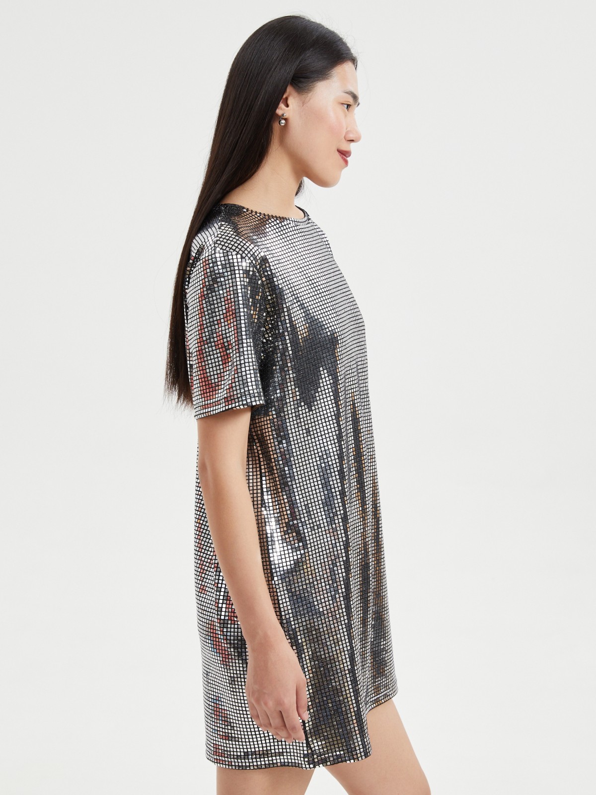 Платье-футболка мини с пайетками