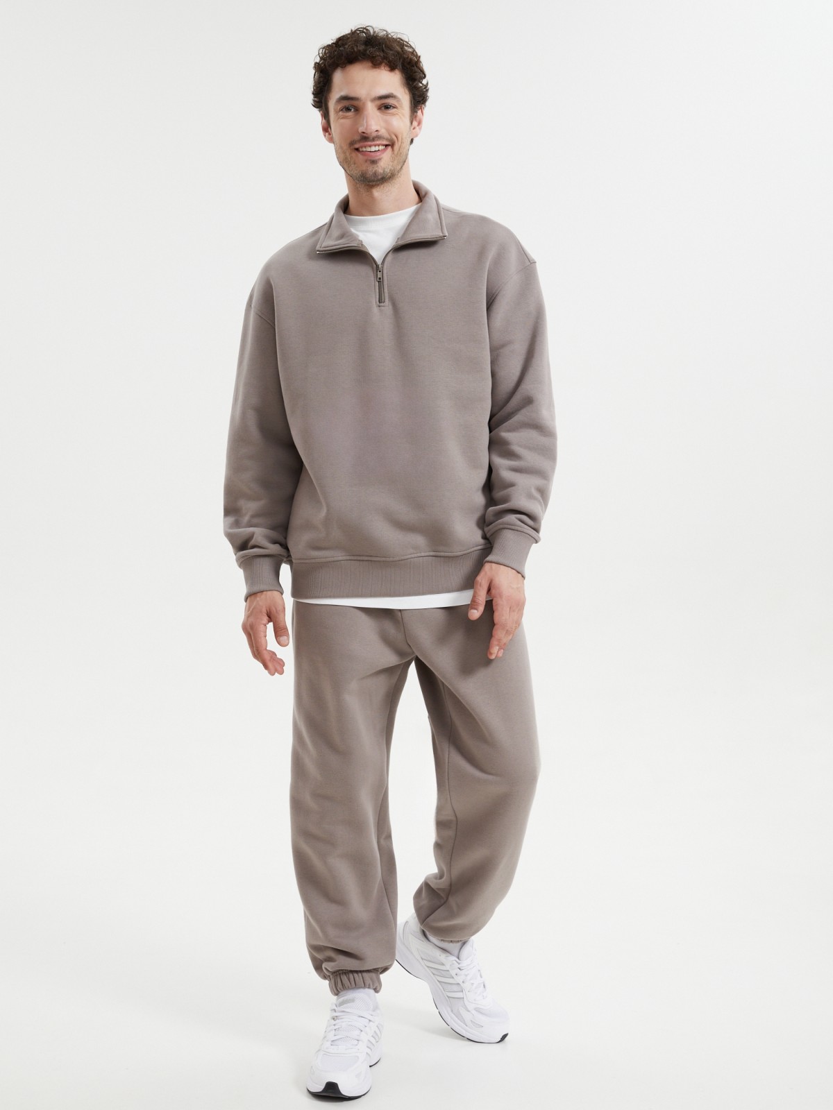 Тёплые трикотажные брюки-джоггеры с начёсом