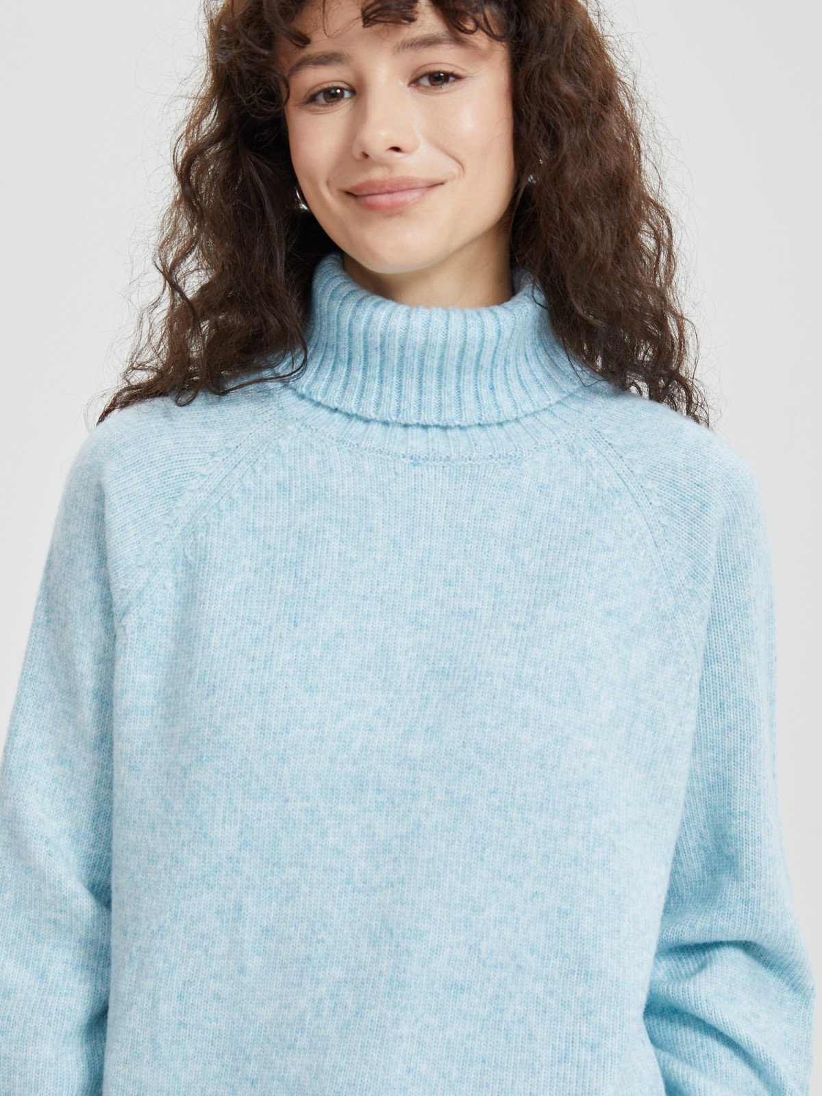 Вязаный свитер с шерстью