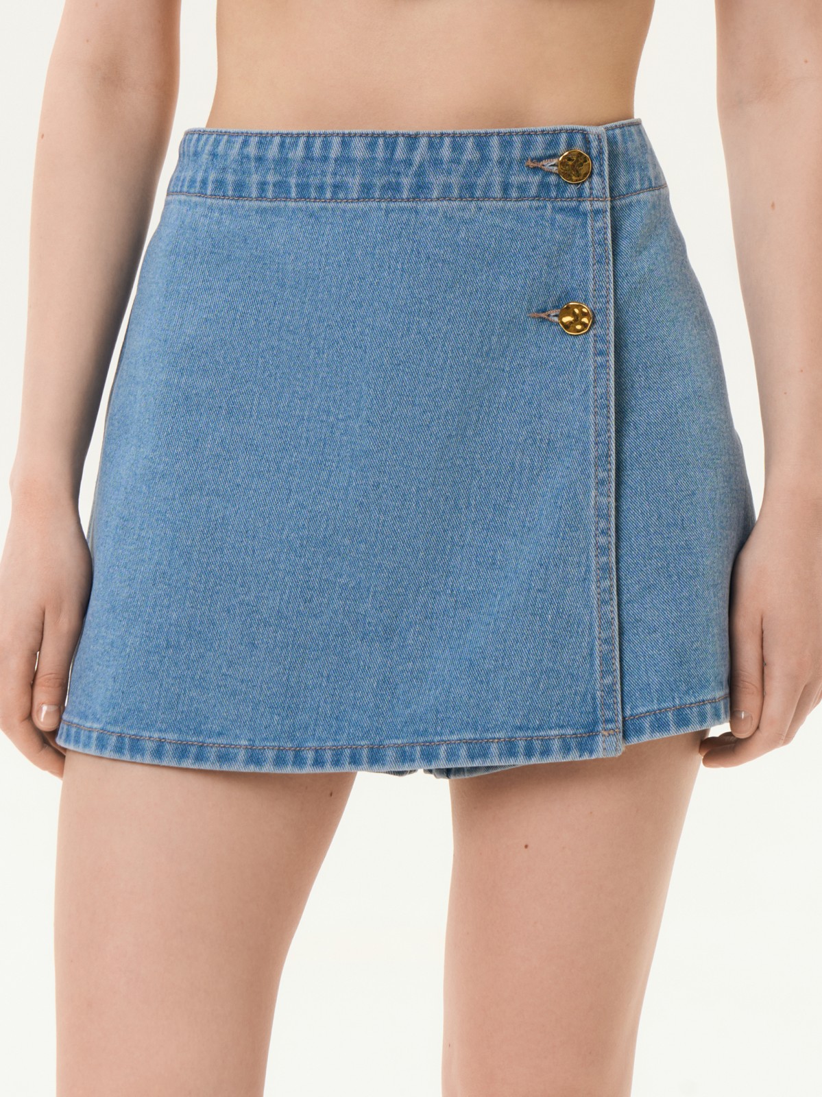 Брюки джинсовые короткие