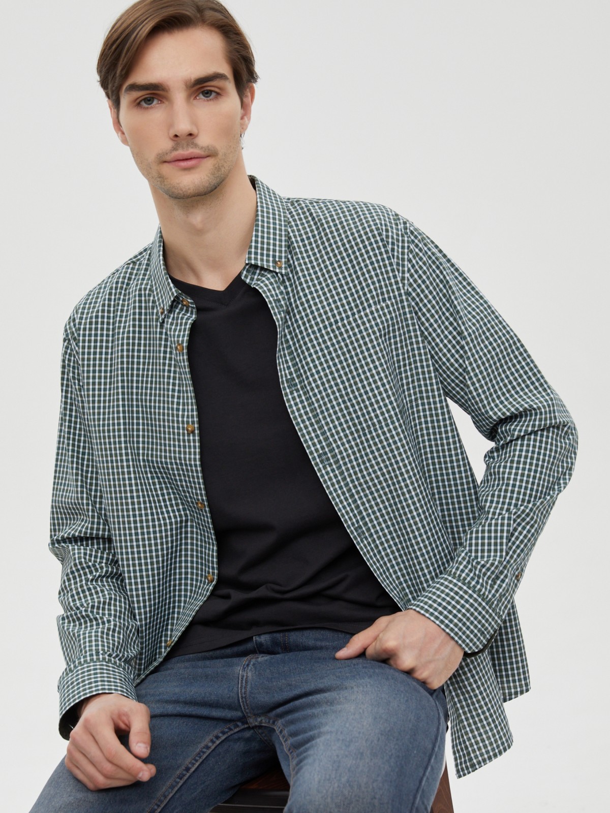 Офисная прямая рубашка в клетку с длинным рукавом