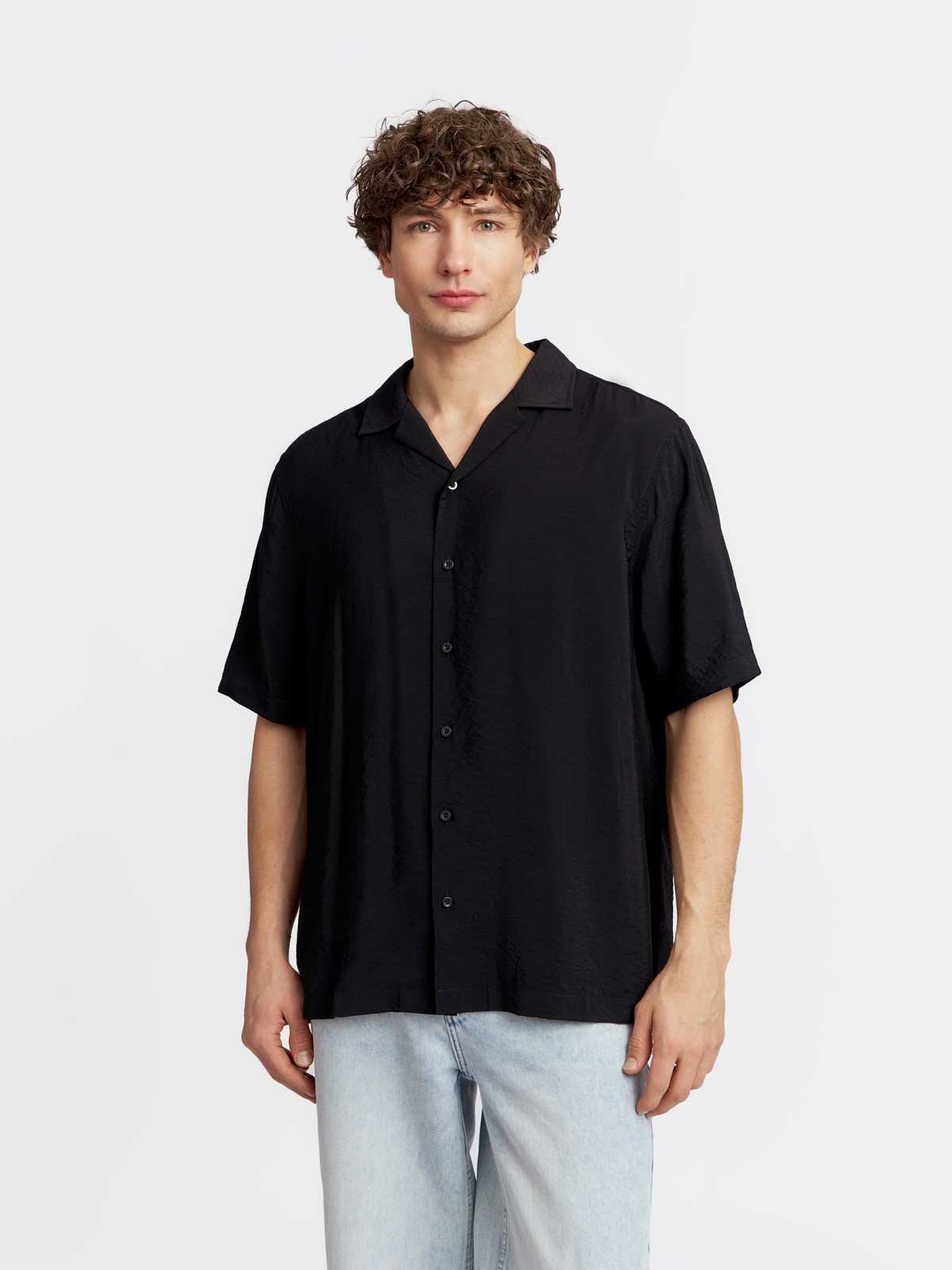 Рубашка из вискозы с коротким рукавом