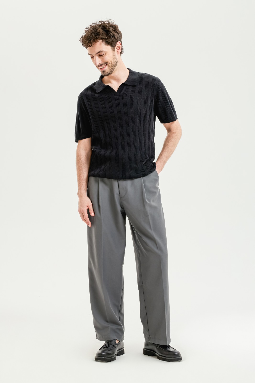 Трикотажный джемпер поло с вырезом