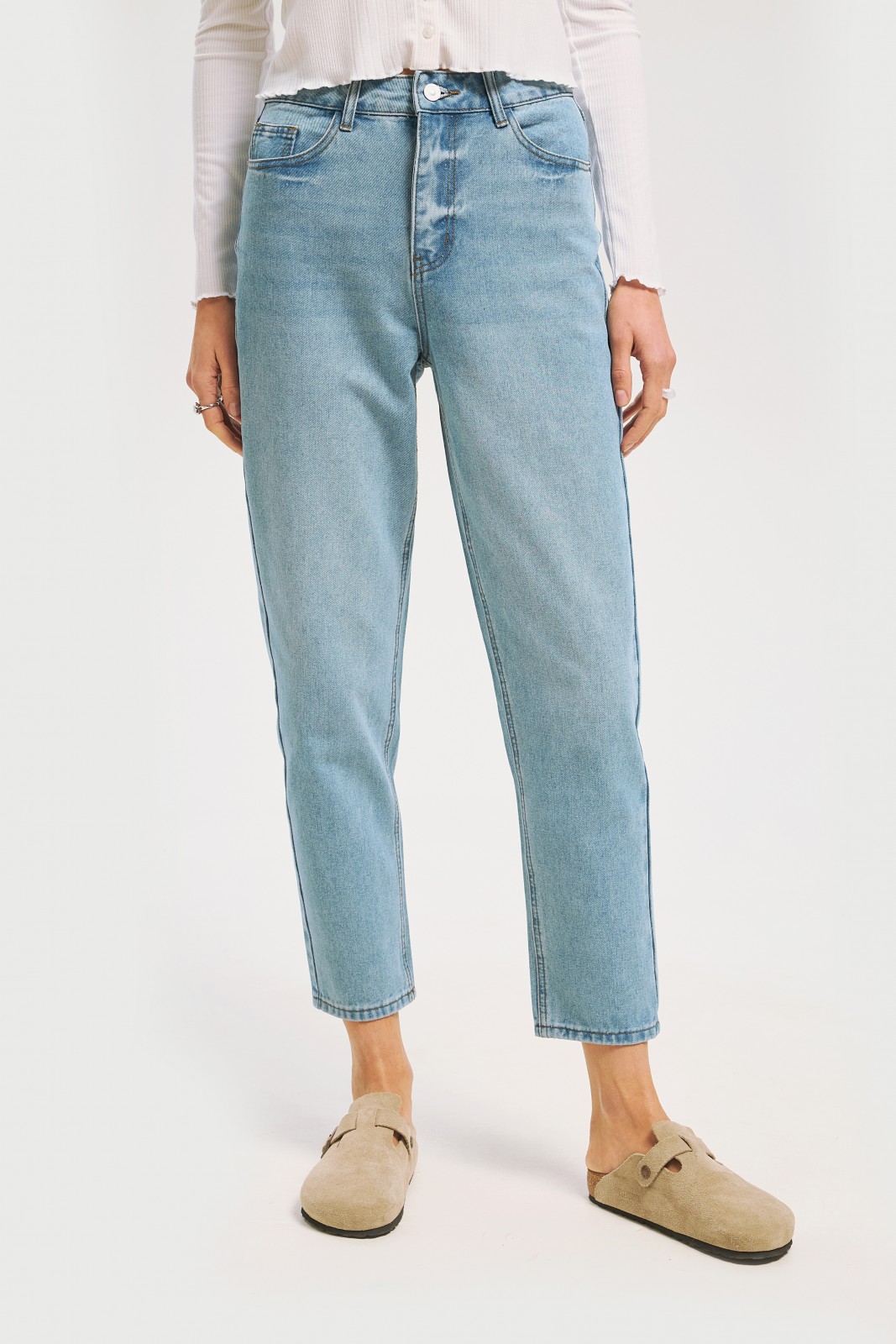 Джинсы силуэта Skinny со средней посадкой