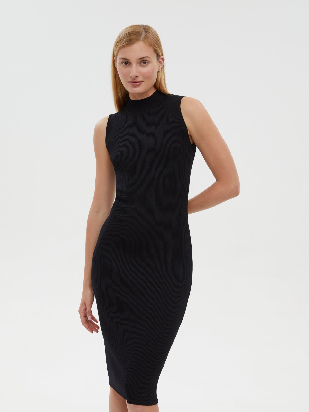 Платье-майка без рукавов с горлом