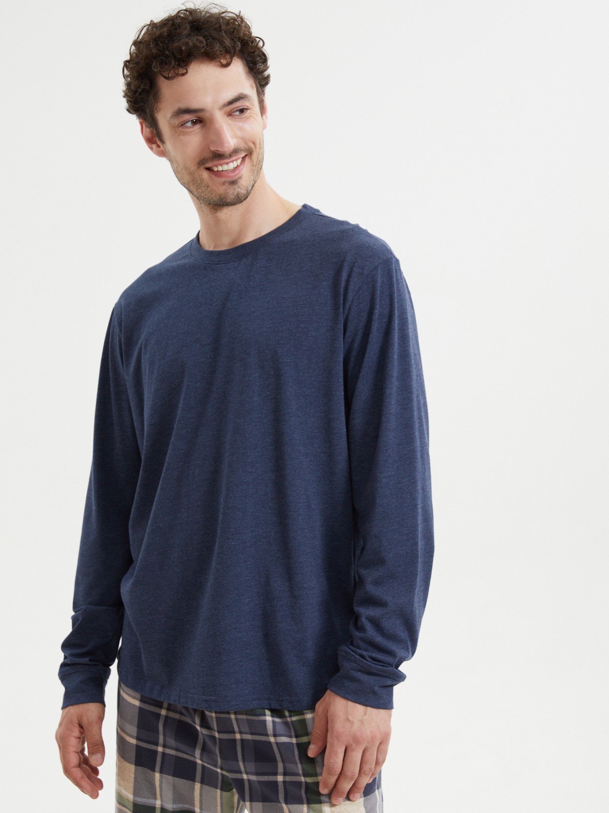 Тонкий трикотажный лонгслив