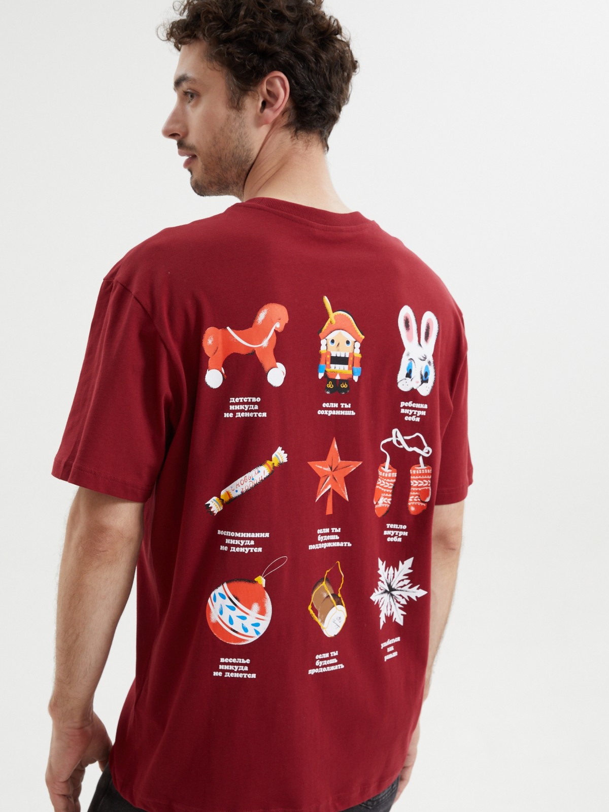 Новогодняя футболка из хлопка с принтом
