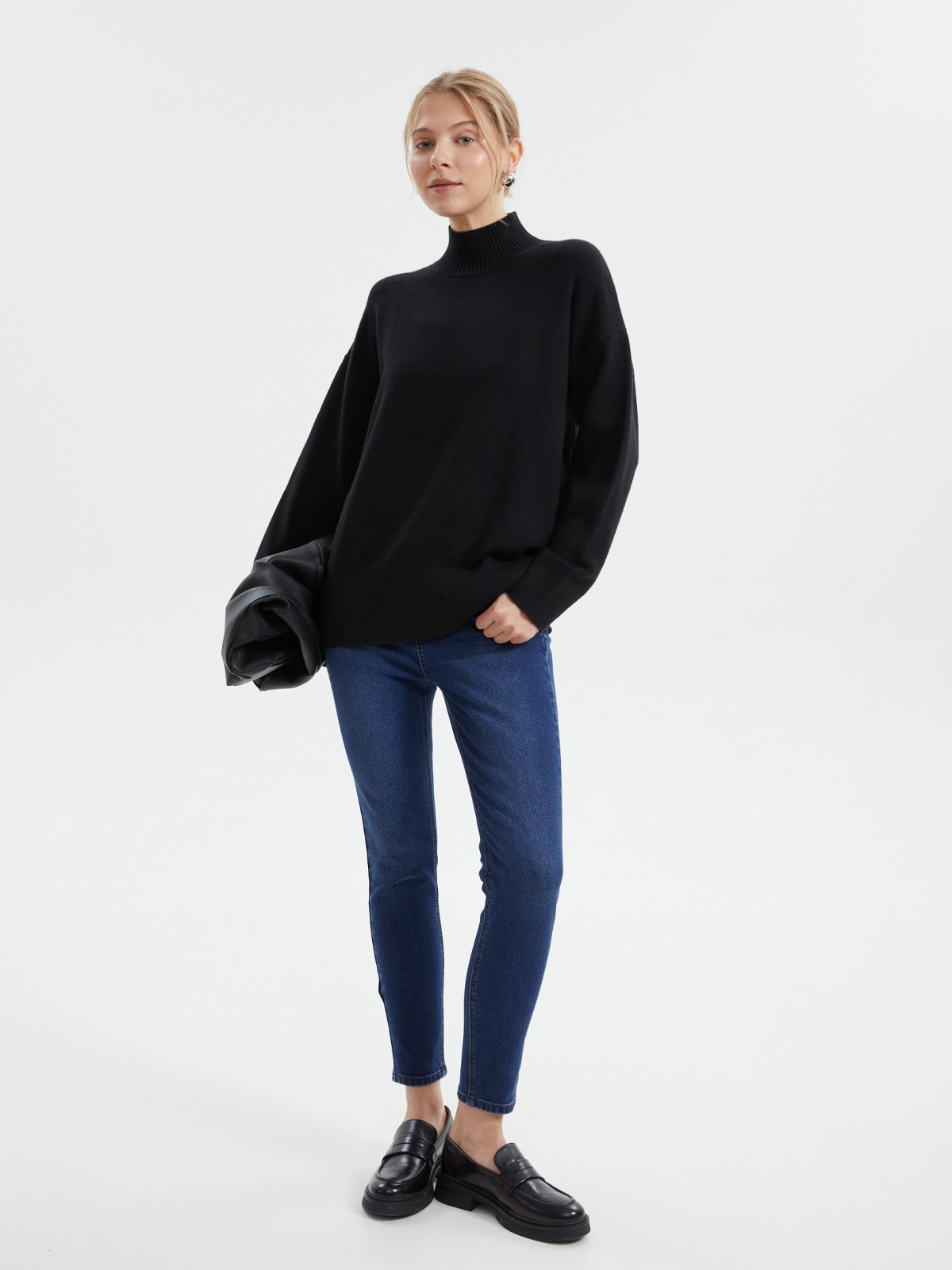 Джинсы силуэта Skinny со средней посадкой