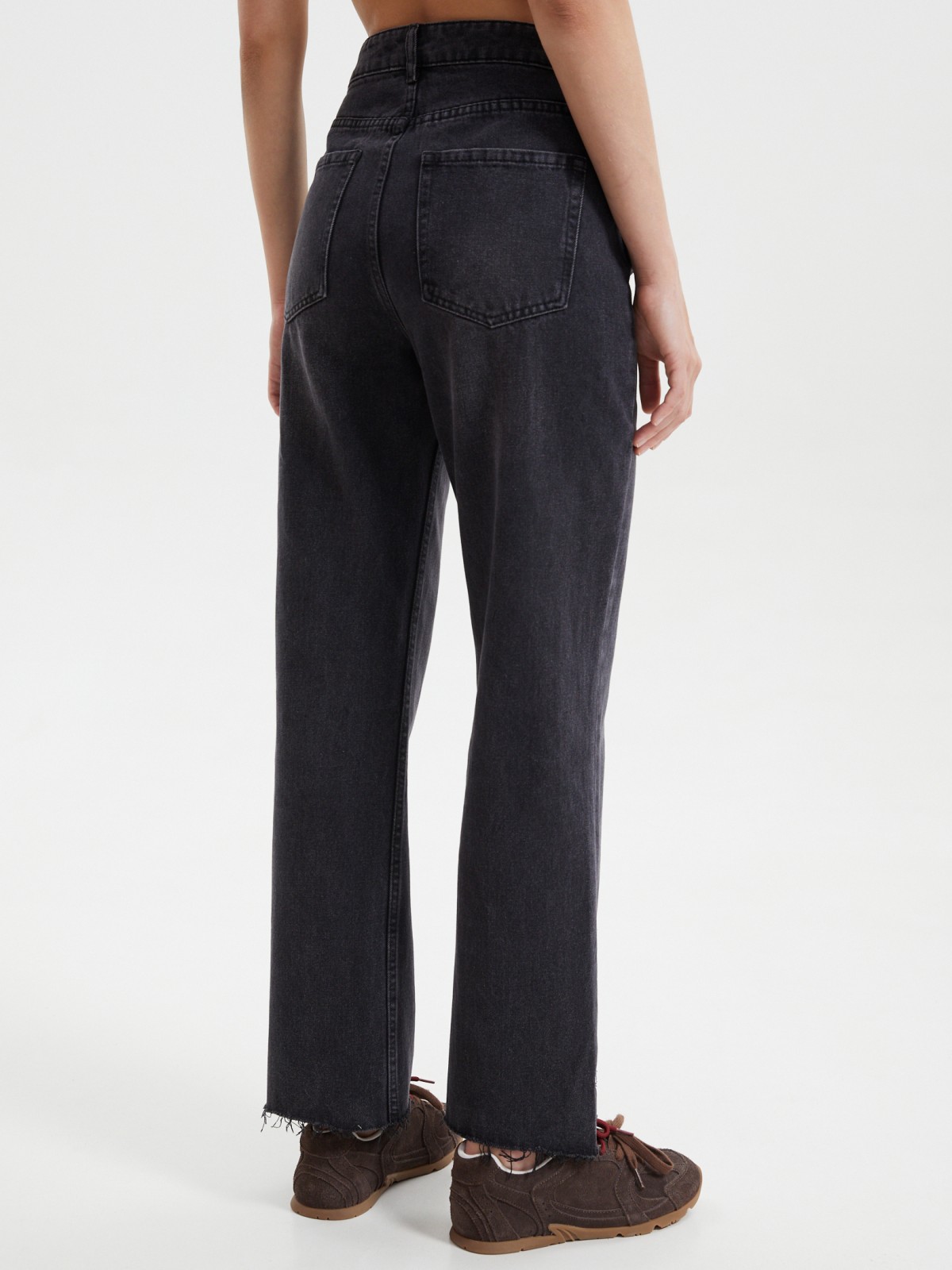 Джинсы прямого силуэта