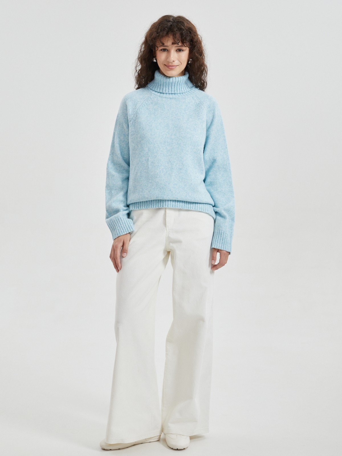 Вязаный свитер с шерстью