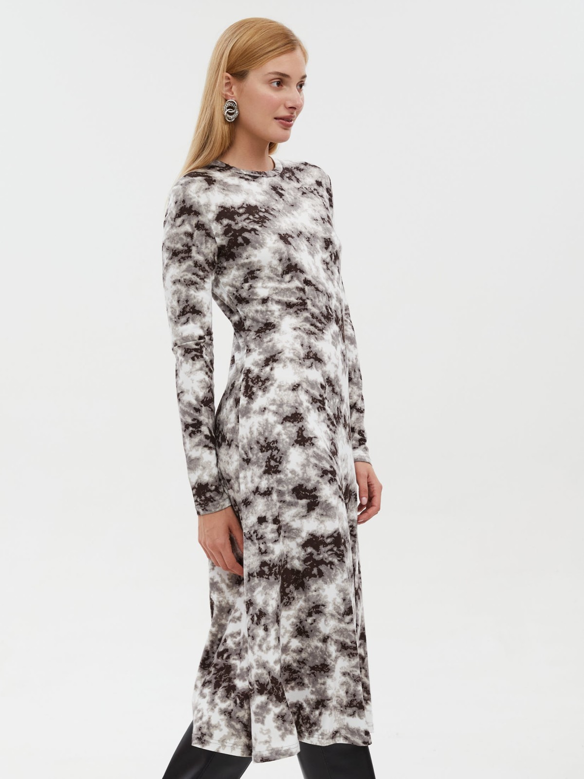 Трикотажное платье миди с принтом