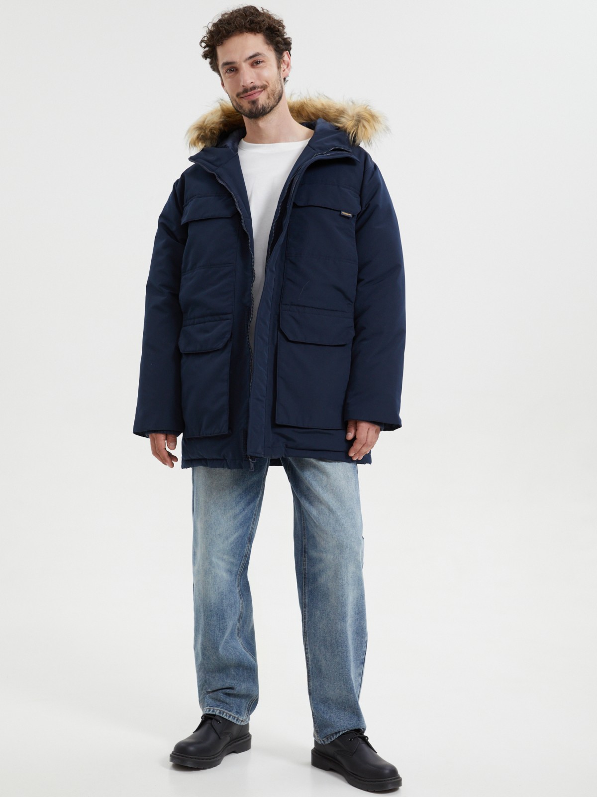 Тёплая куртка на молнии с капюшоном