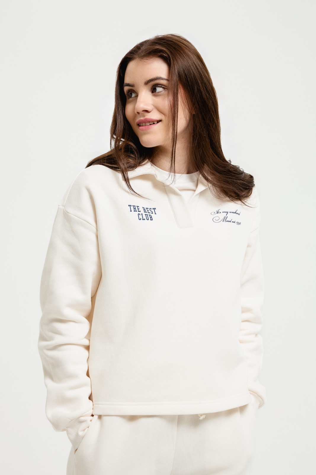 Свитшот с воротником поло