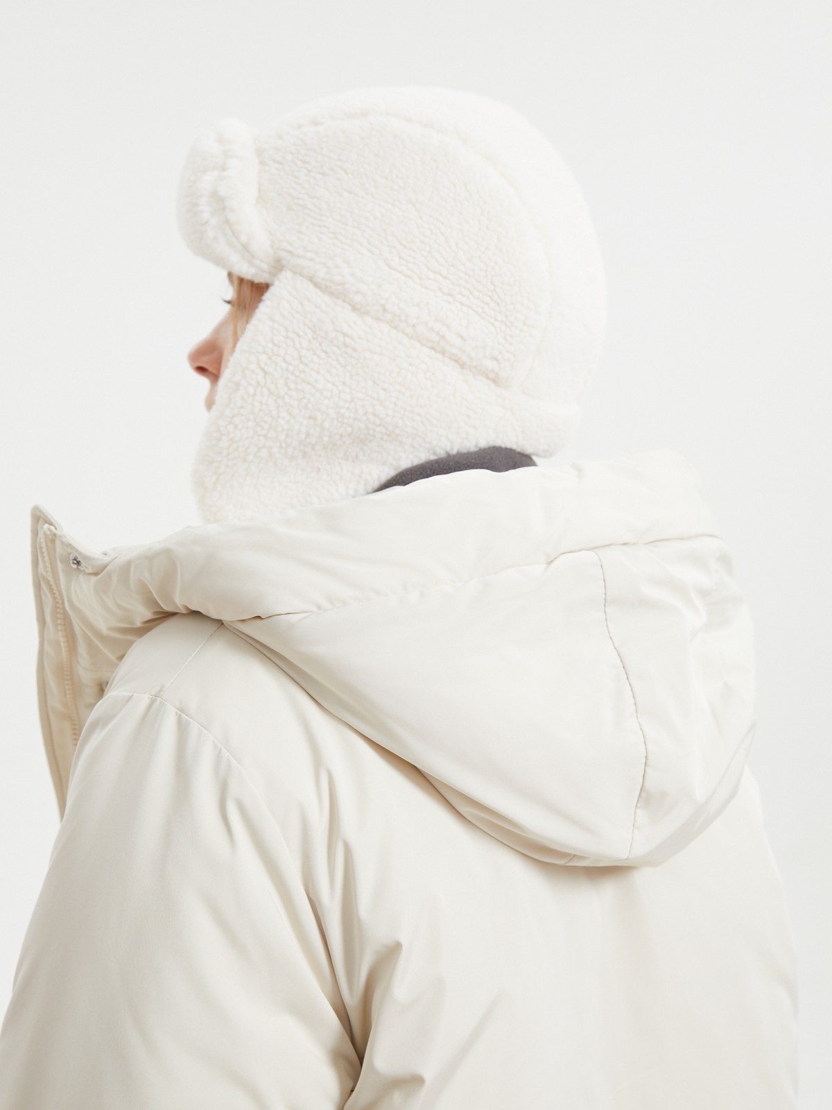 Шапка-ушанка из экомеха с флисом