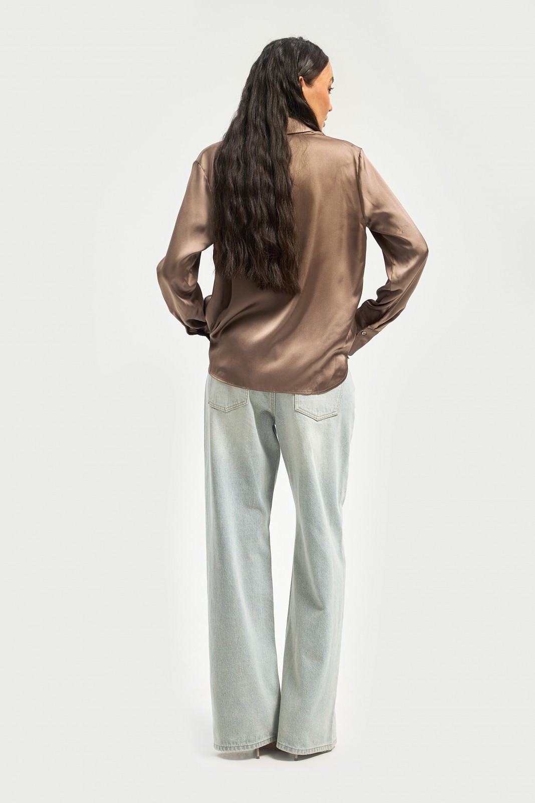 Джинсы силуэта Wide со средней посадкой