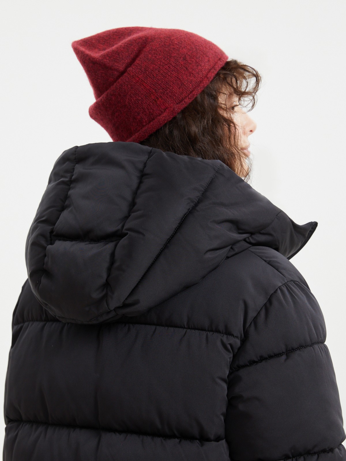 Вязаная шапка-бини без отворота