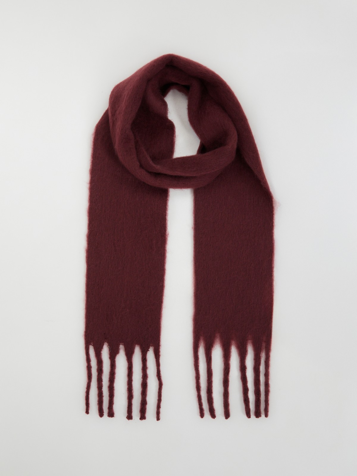 Тёплый шарф с длинной бахромой