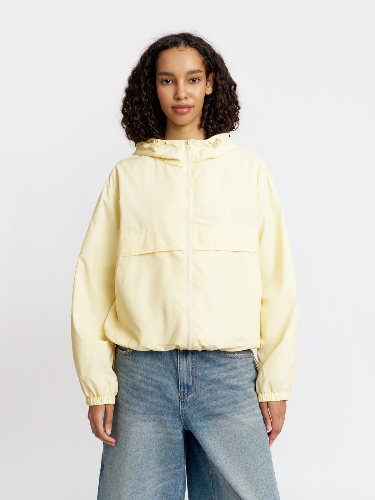 Куртка-ветровка