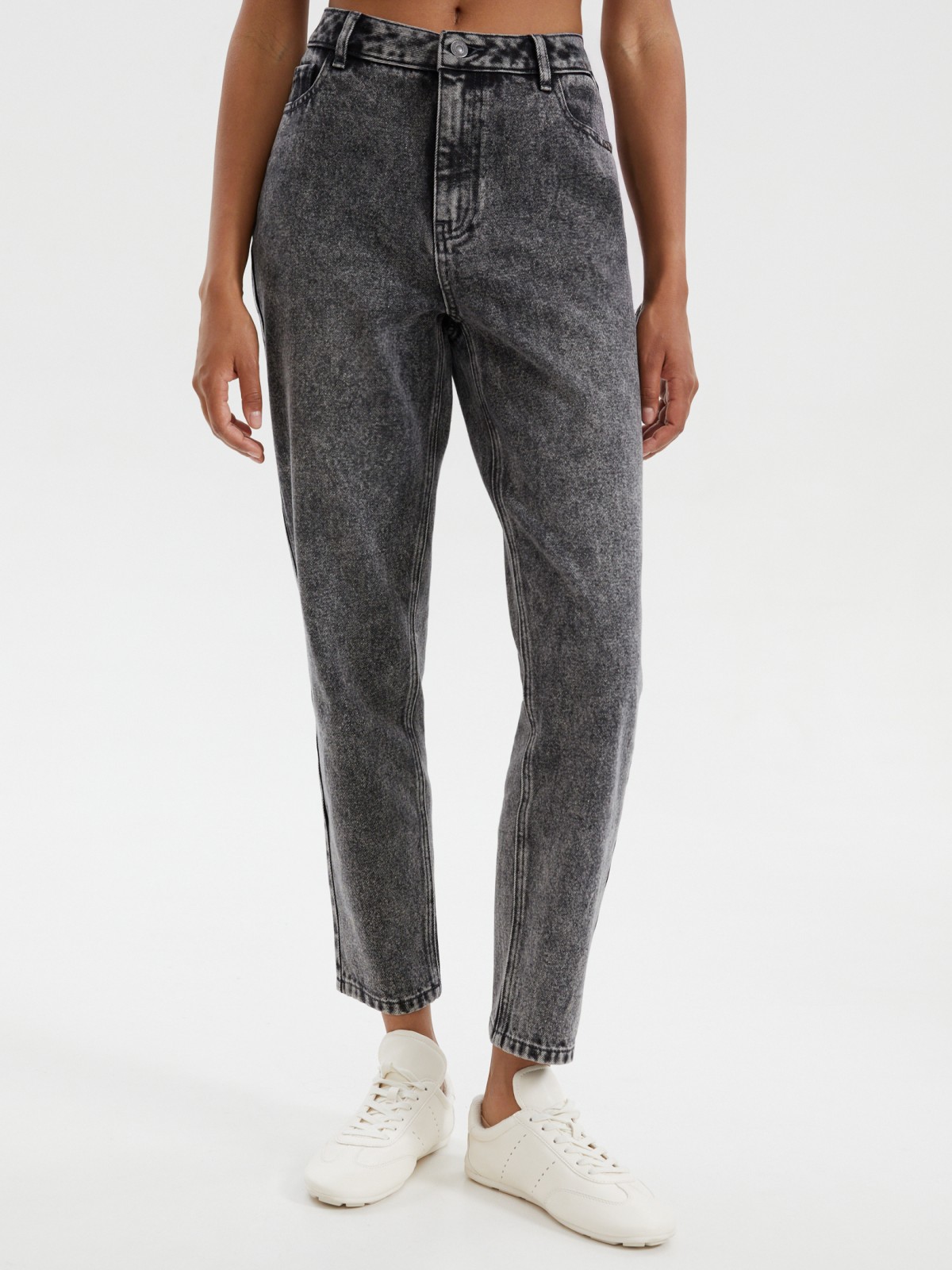 Джинсы силуэта Mom Fit с высокой посадкой