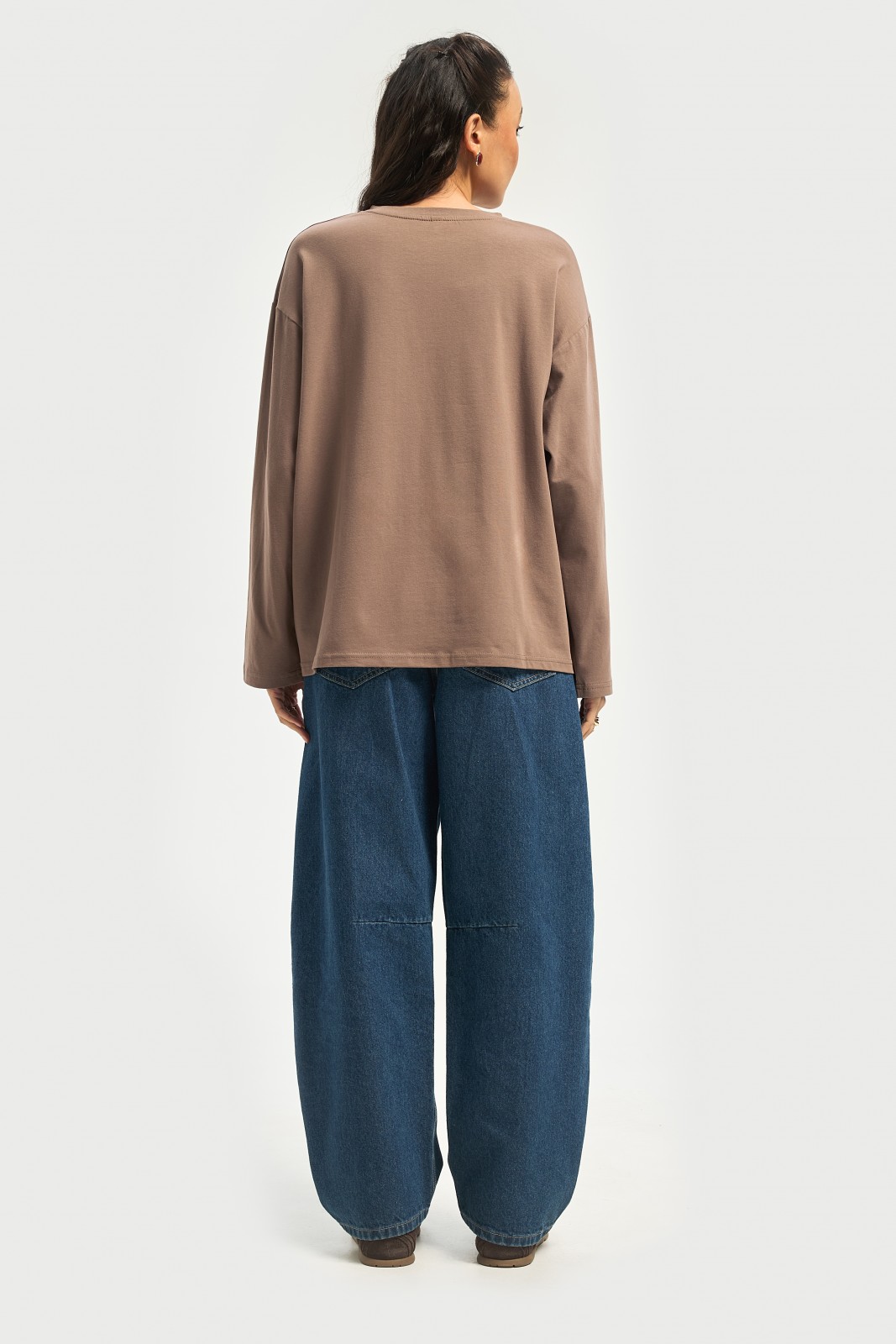 Джинсы силуэта Barrel