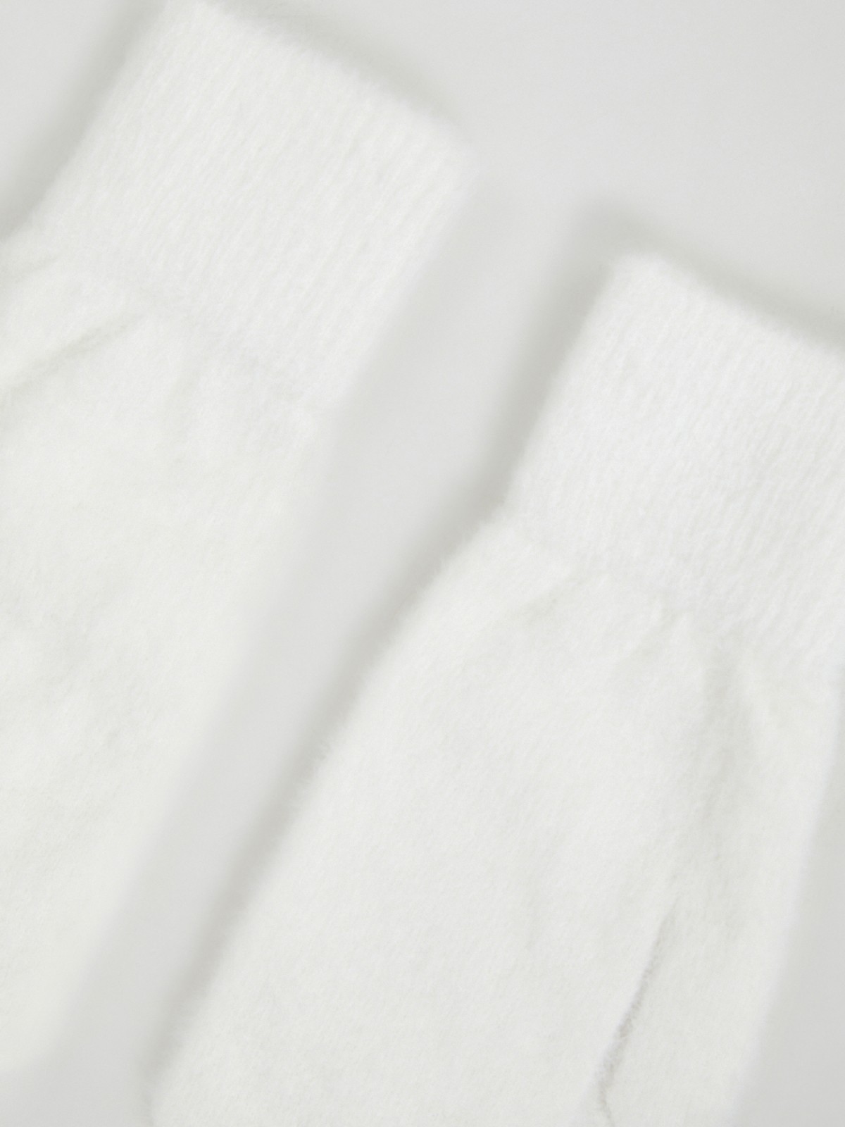 Тёплые вязаные трикотажные варежки