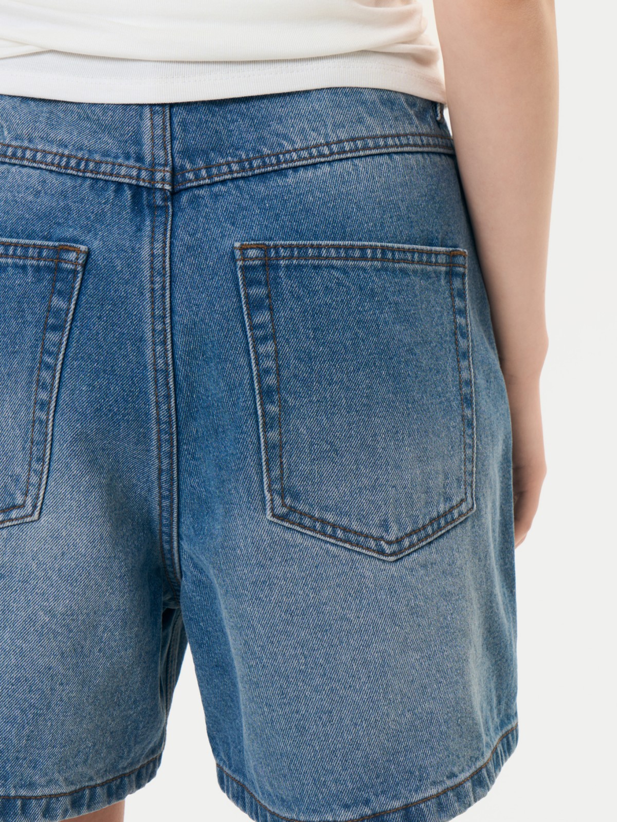 Брюки джинсовые короткие