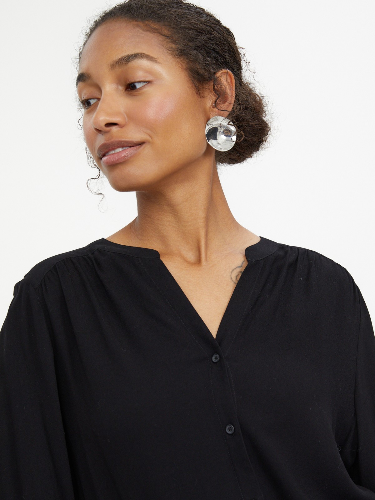 Офисная рубашка из вискозы с длинным рукавом