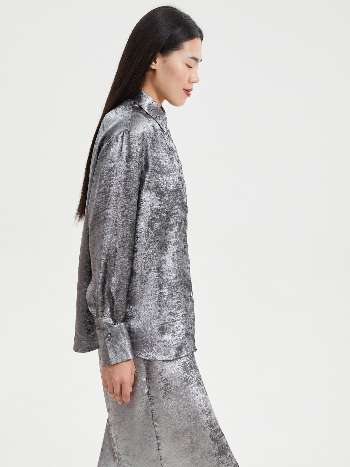 Рубашка с серебряным блеском