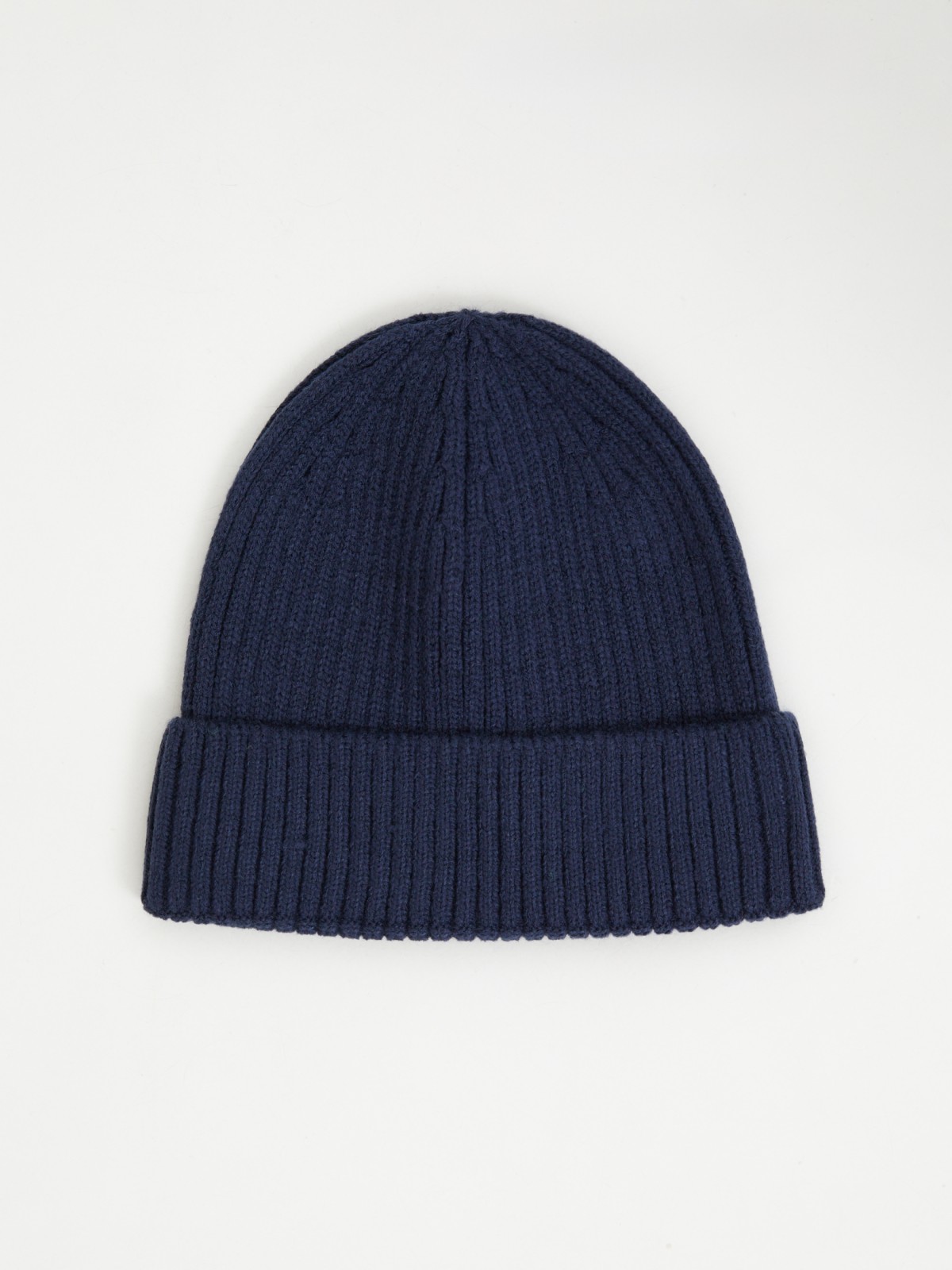 Вязаная шапка-бини