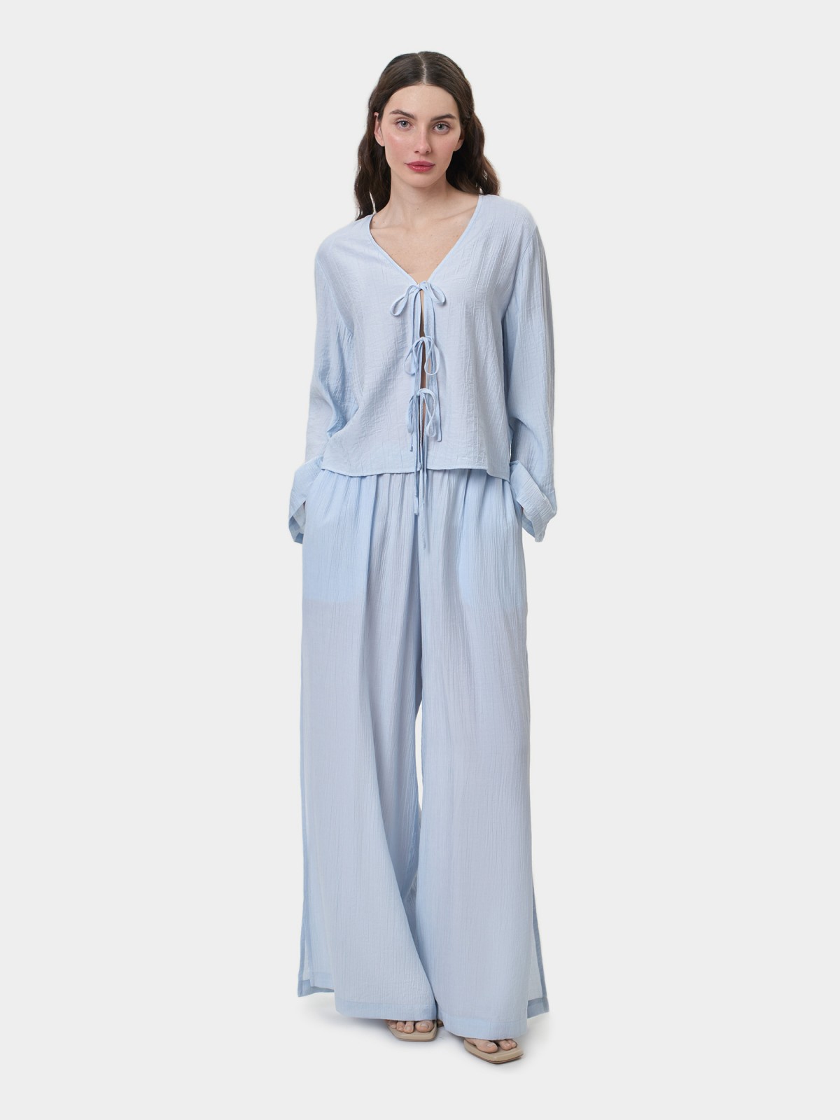 Блузка с  длинными рукавами