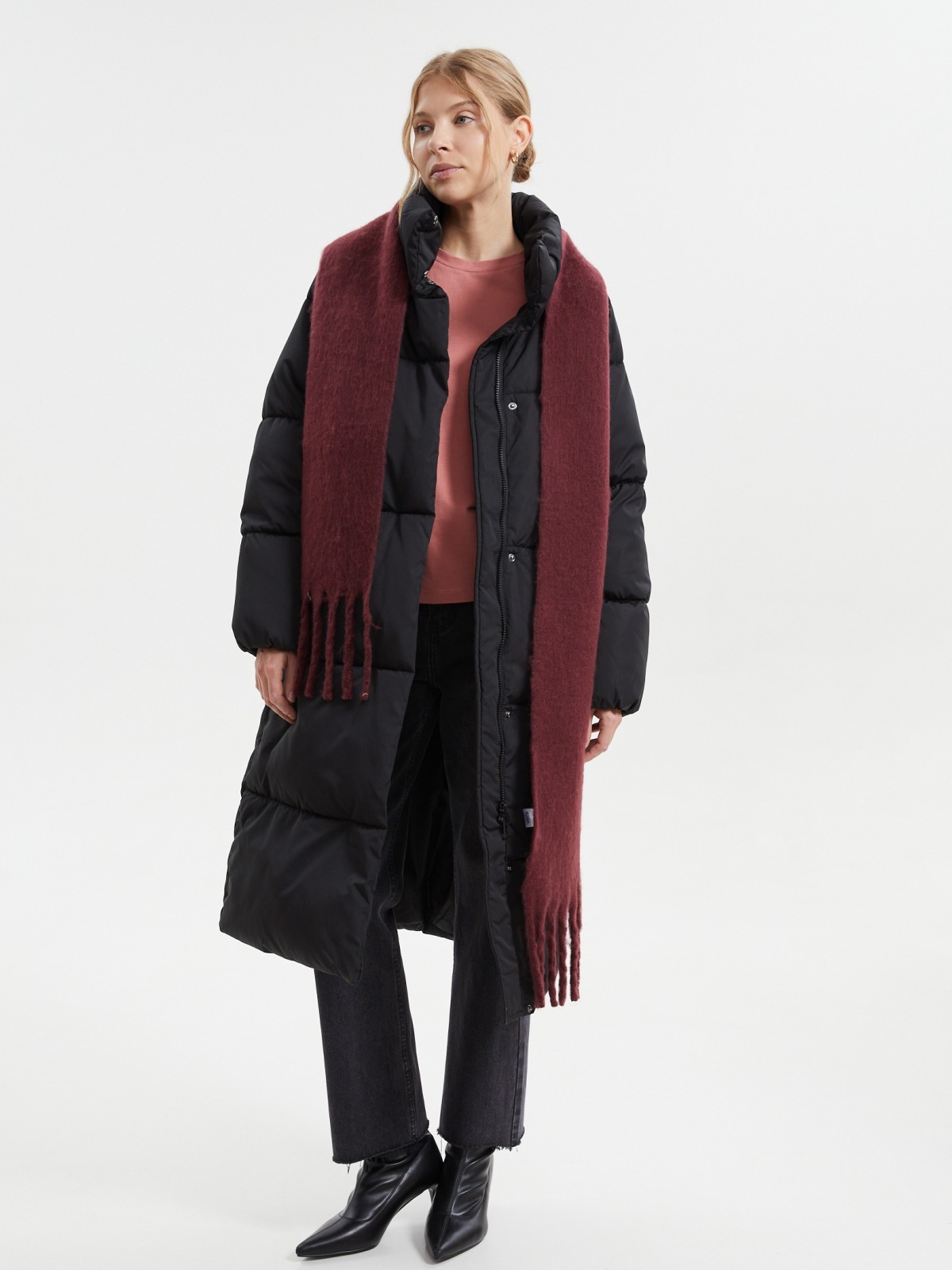 Тёплый шарф с длинной бахромой