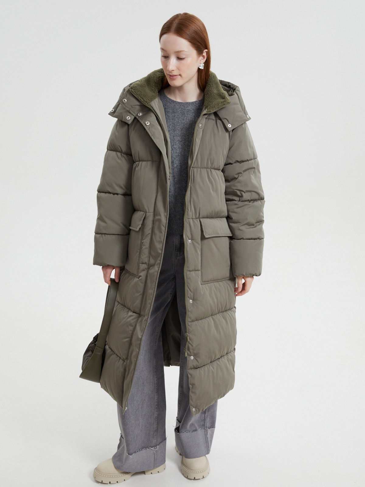 Тёплая куртка с капюшоном