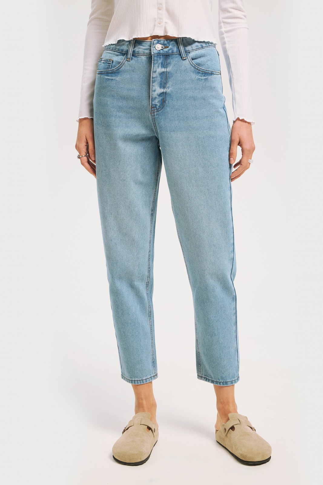 Джинсы силуэта Skinny со средней посадкой