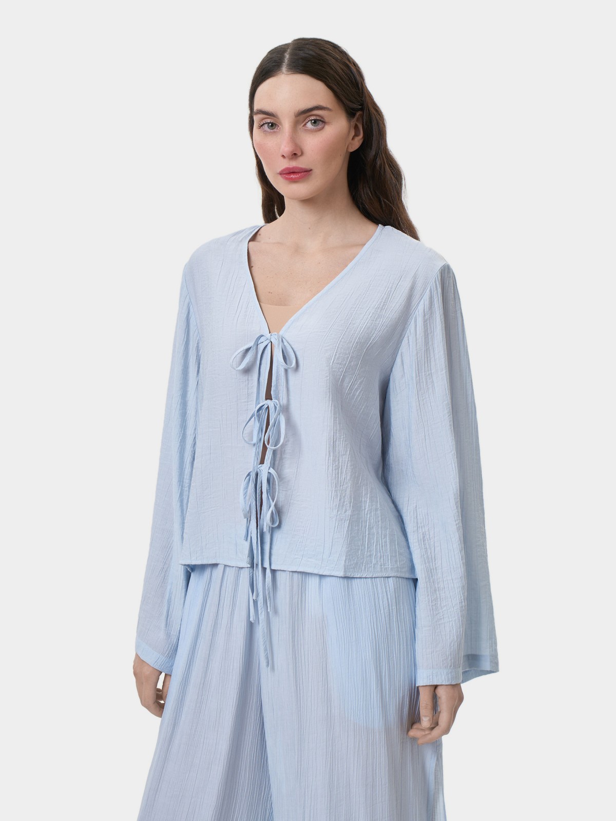 Блузка с  длинными рукавами