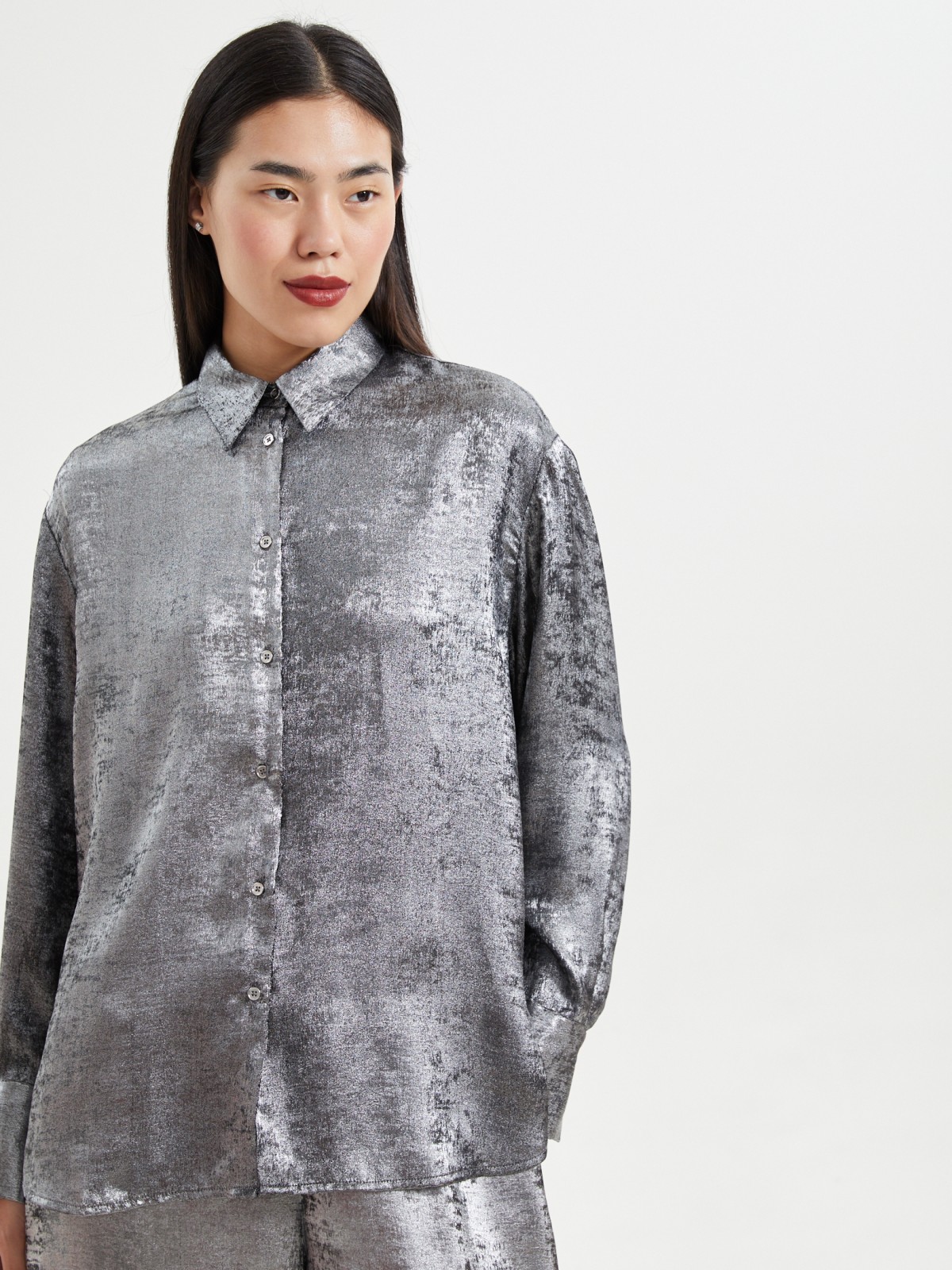 Рубашка с серебряным блеском