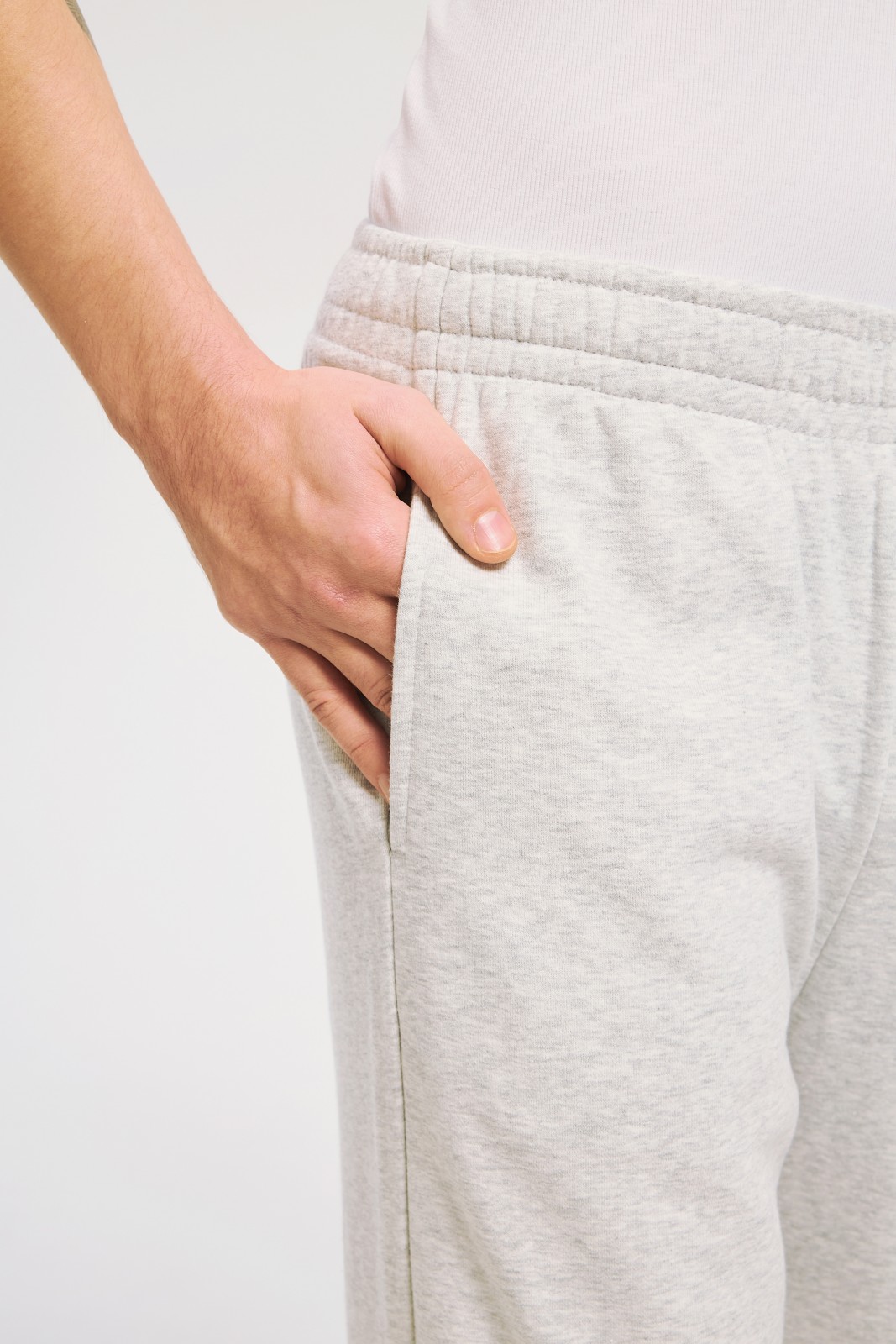 Трикотажные прямые брюки