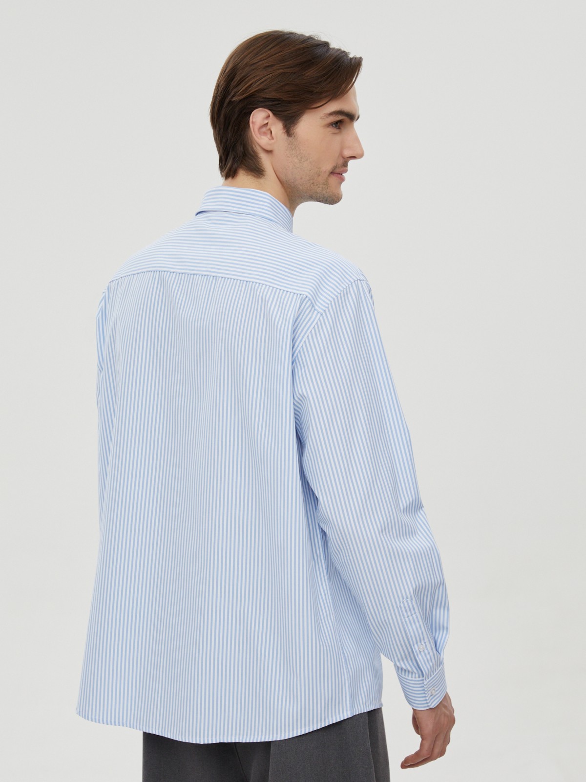 Офисная прямая рубашка в полоску с длинным рукавом