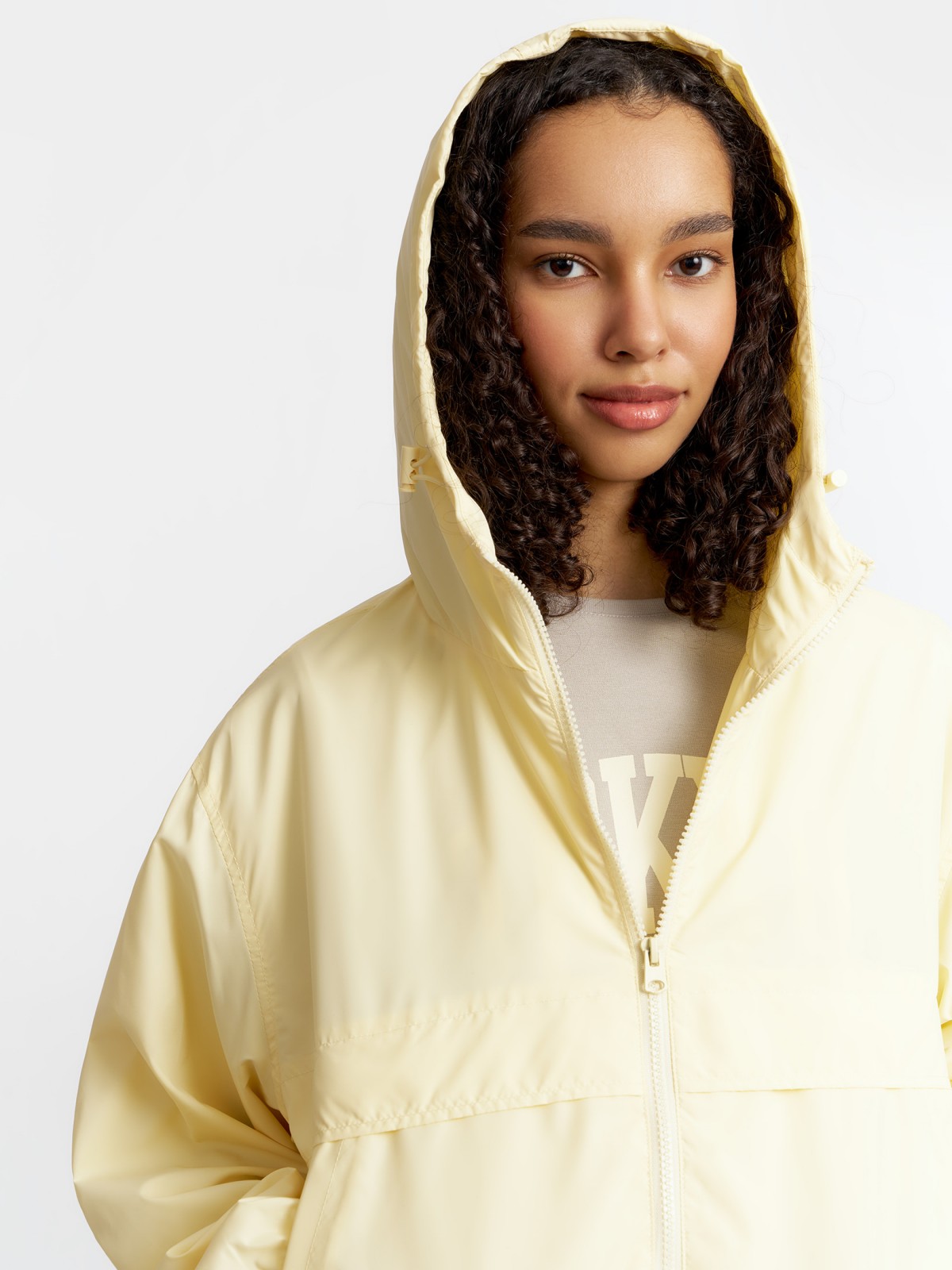 Куртка-ветровка