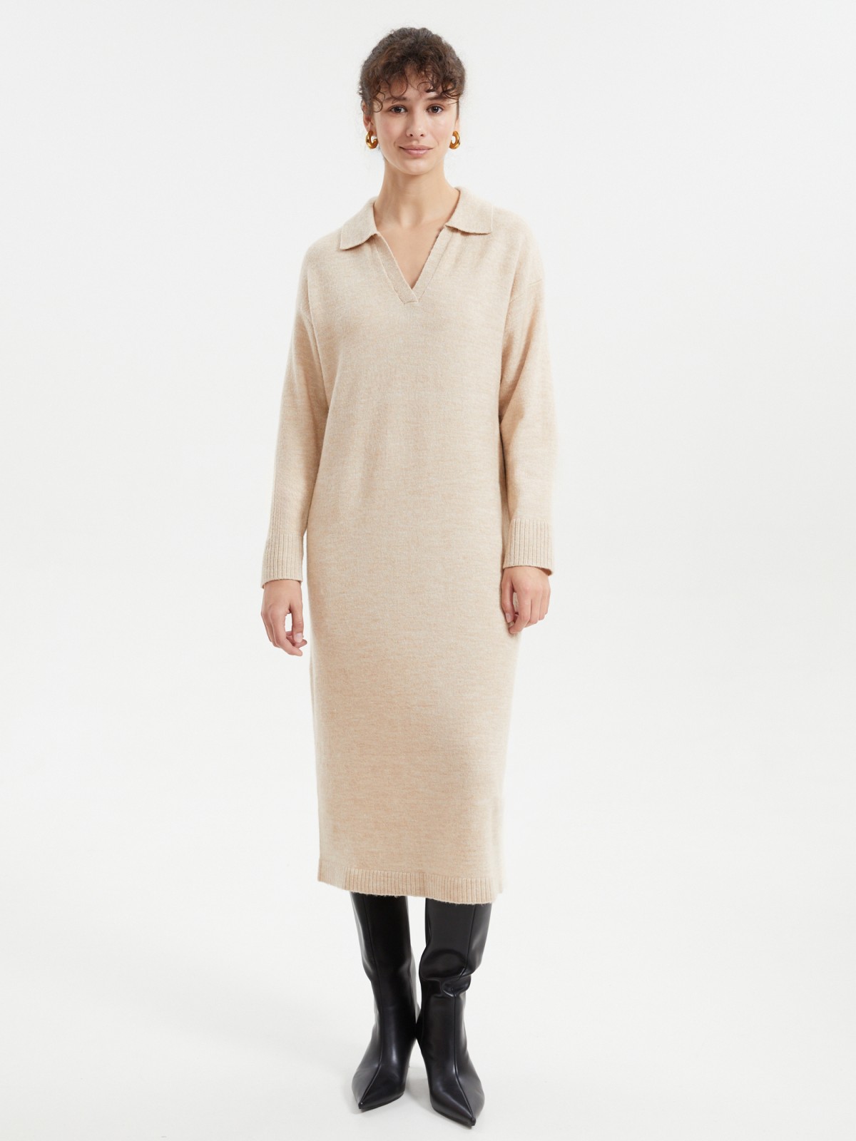 Вязаное платье-джемпер с воротником