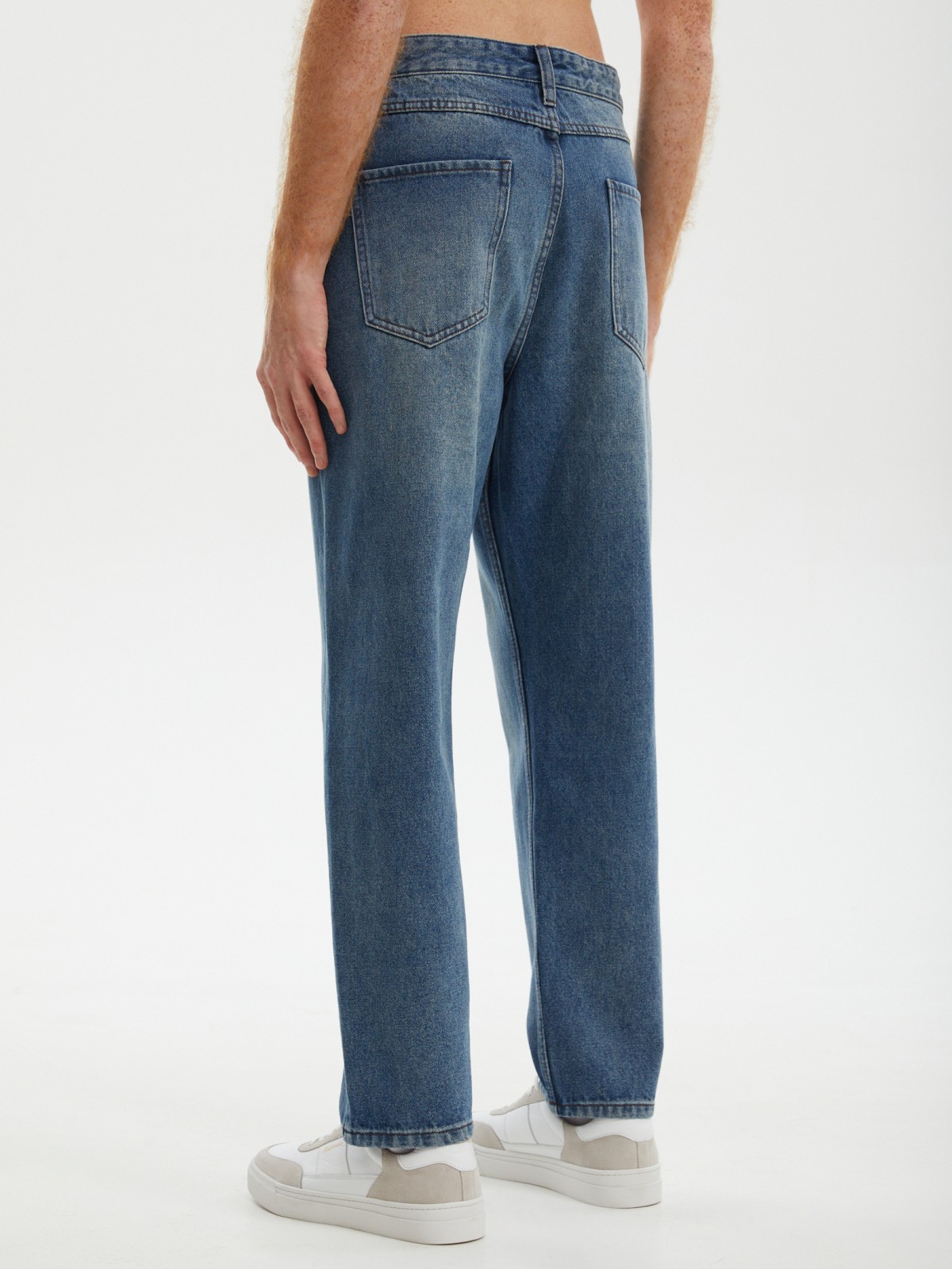 Джинсы фасона Tapered