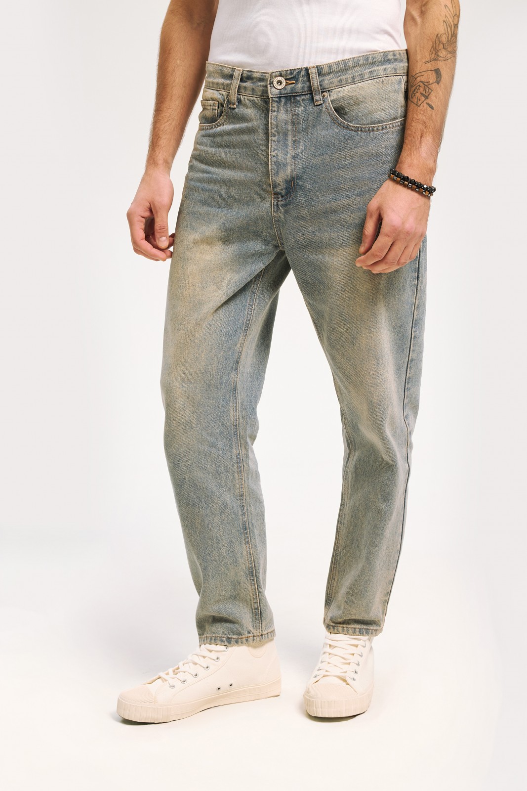 Джинсы фасона Tapered