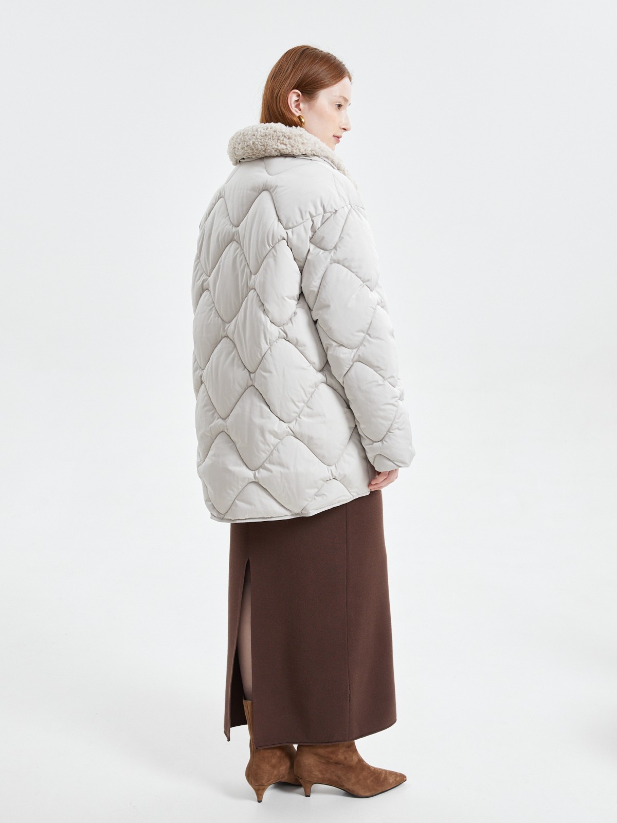 Тёплая стёганая куртка с воротником