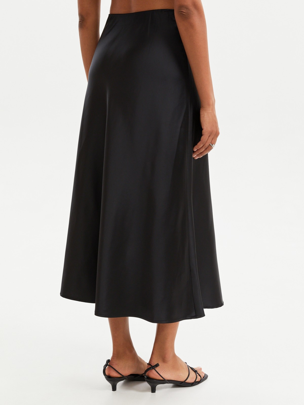 Сатиновая юбка миди на резинке